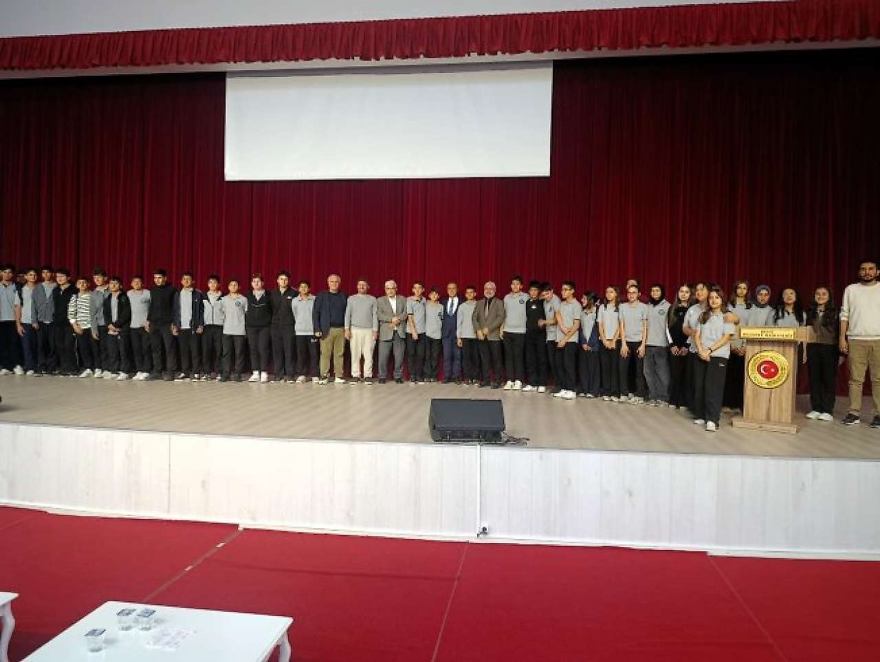 Besni'de, Çağdaş İnanç Problemleri ve Çözümleri Konferansı Düzenlendi