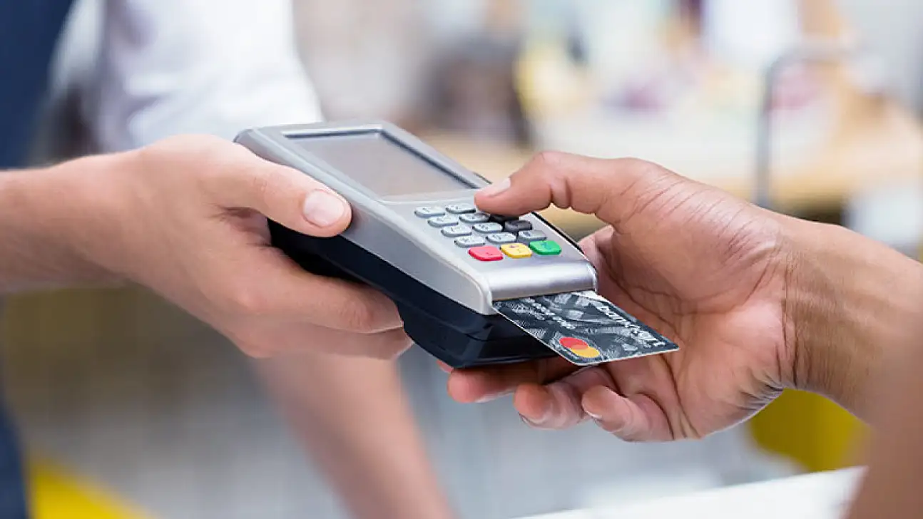 Esnafa müjde geldi Erdoğan gece yarısı imzaladı! Bankalara sınırlama getirildi