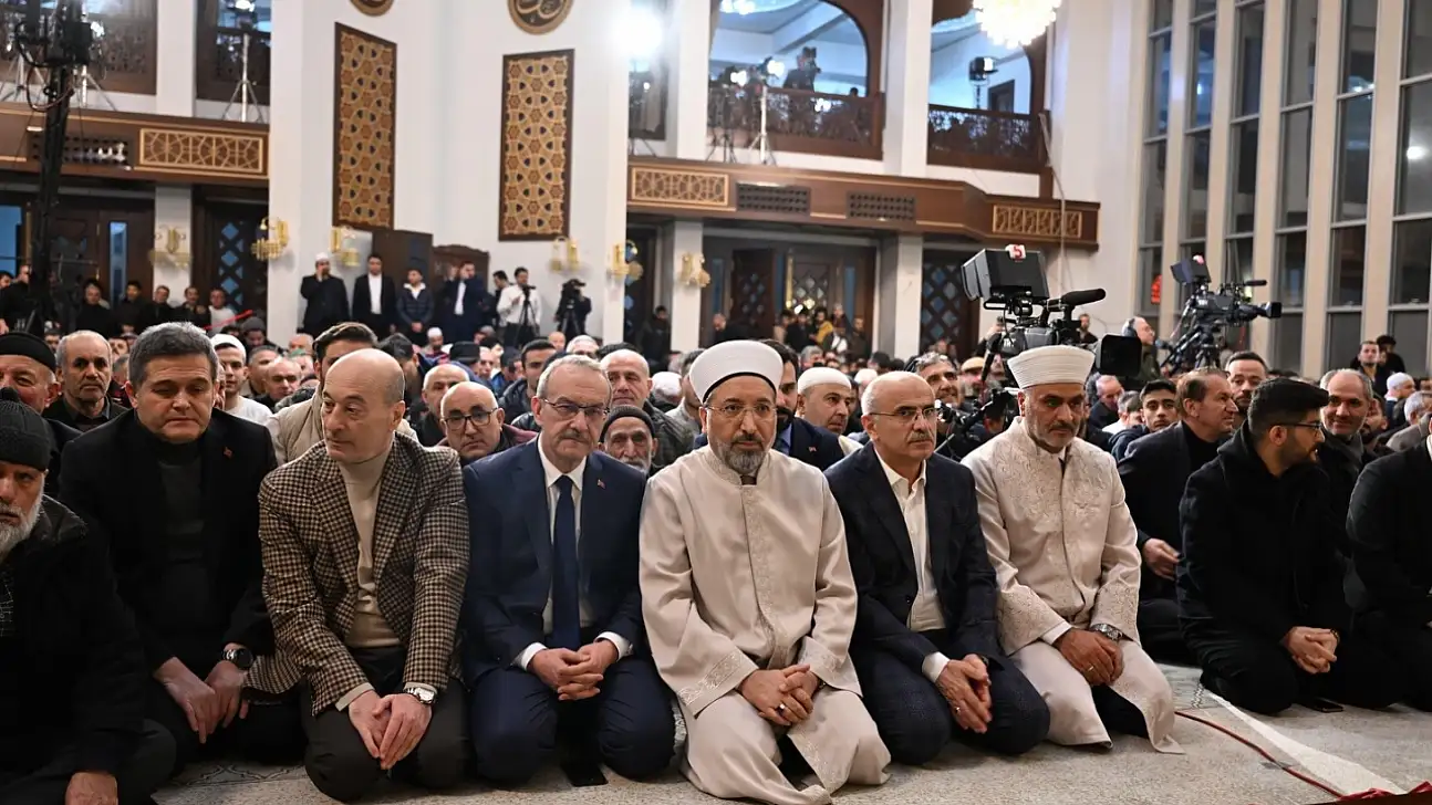 Malatya'da Miraç Kandili dualarla idrak edildi