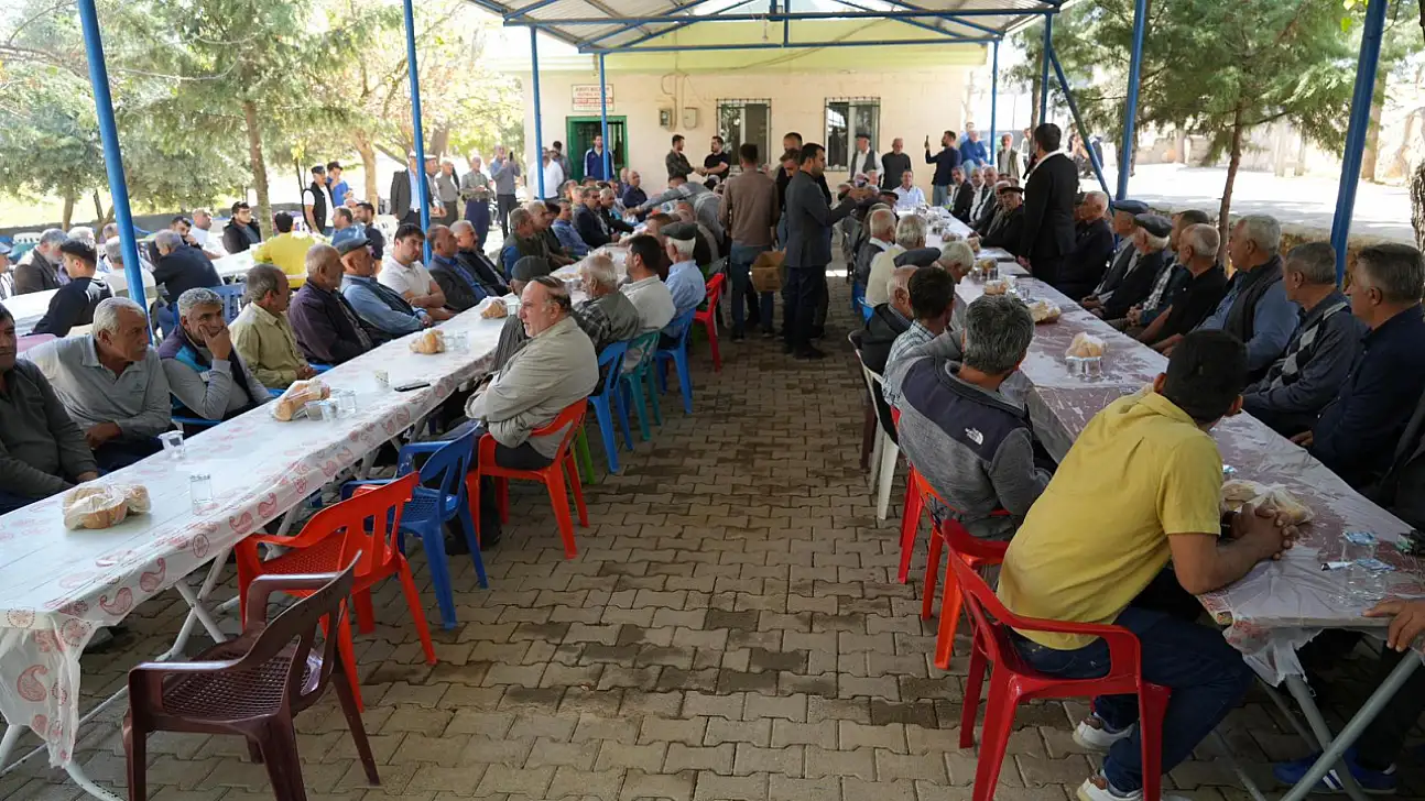 Örenli mahallesinde hizmetin lokması paylaşıldı