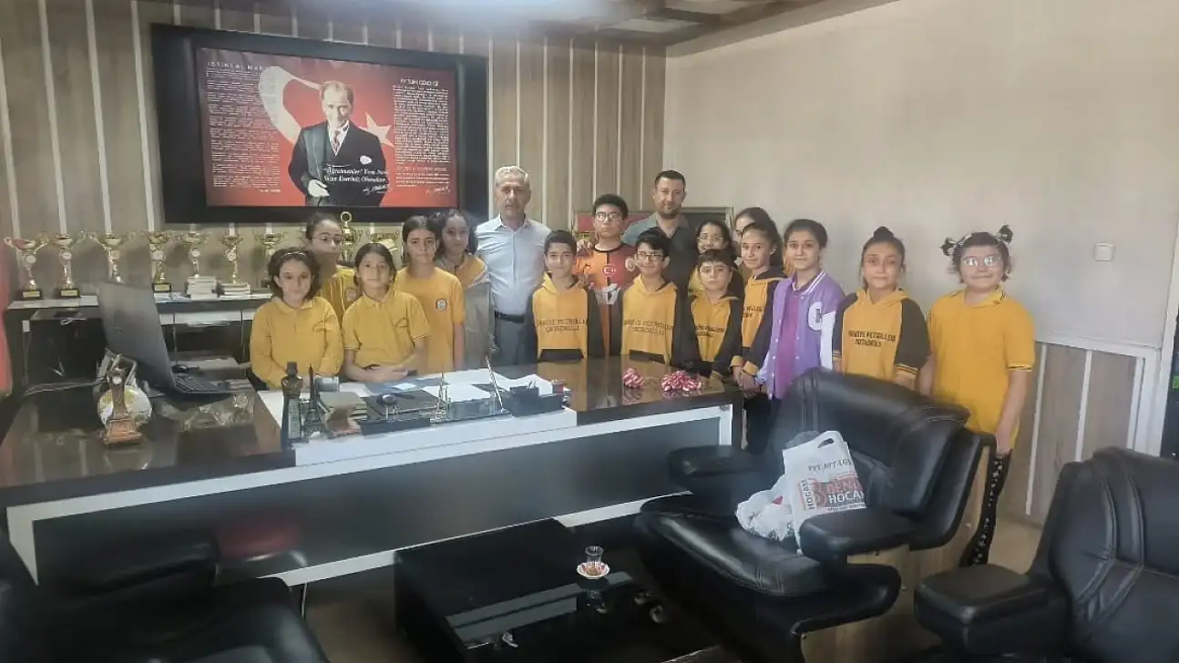 Türkiye Petrolleri Ortaokulu öğrencilerinden örnek davranış