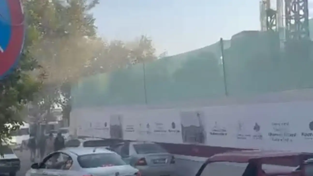 Ulucami Mahalle esnafından Toz tepkisi: Canımız gitti, kanser olup gideceğiz