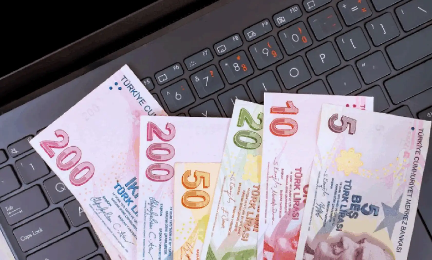Asgari ücrete yeni yılda ne kadar zam gelecek? İşte ilk rakamlar geldi