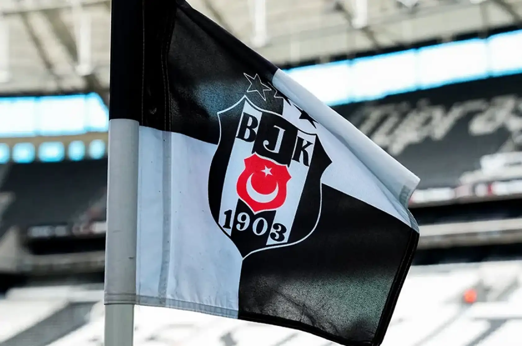 SON DAKİKA: Beşiktaş'ın stadına dev sponsor