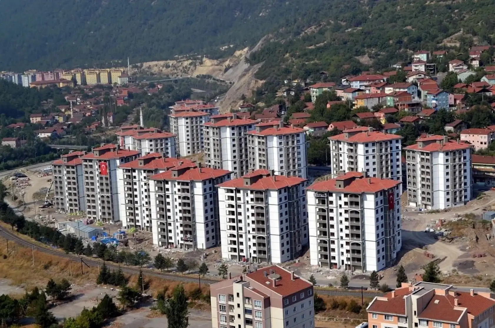 TOKİ 35 ilde 303 arsa satışı yapacak