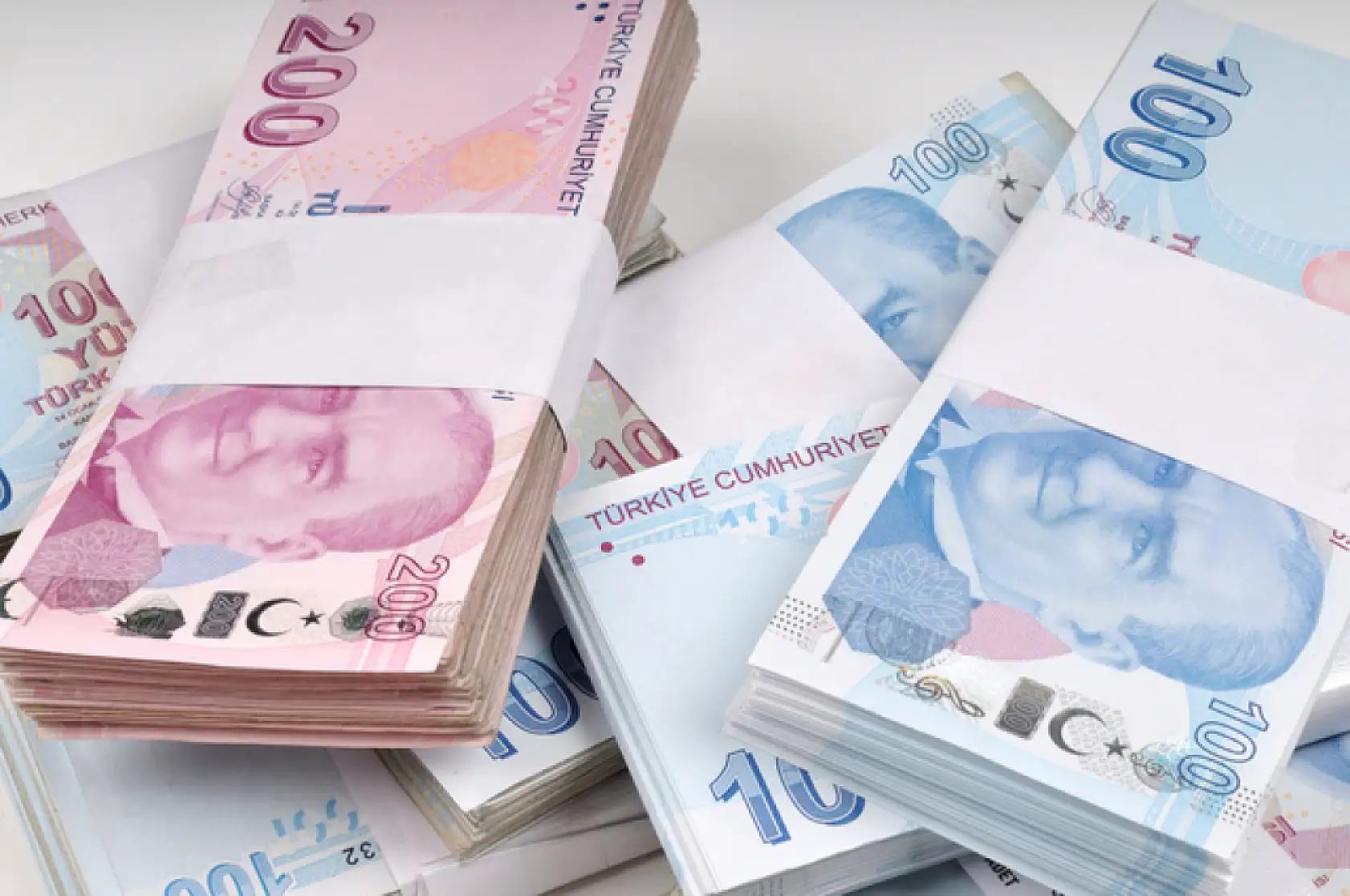 Emekli ve memur maaşlarına yapılacak zam belli oldu