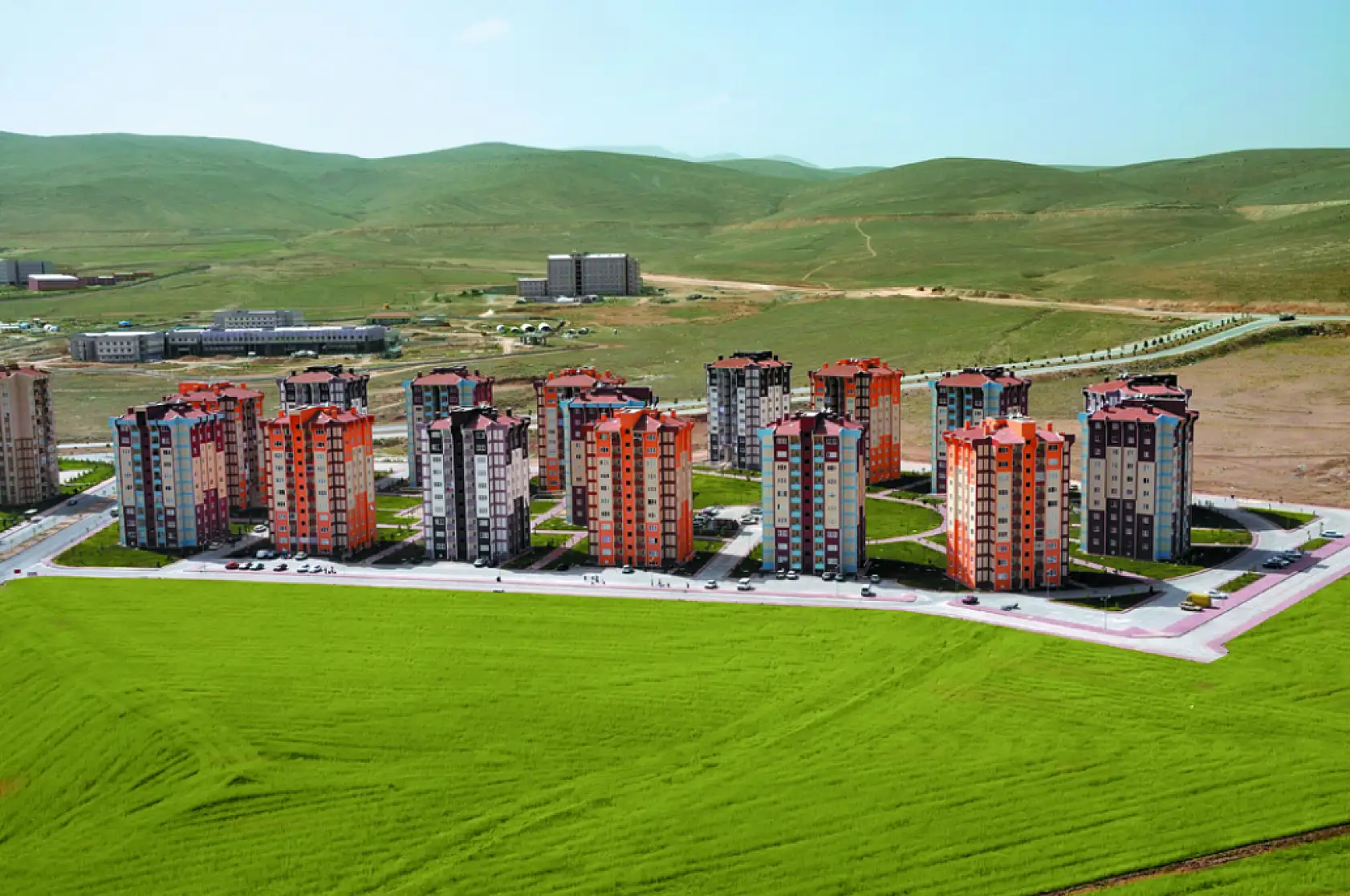 81 ilde aylık 8 bin TL taksitle TOKİ konut satacak