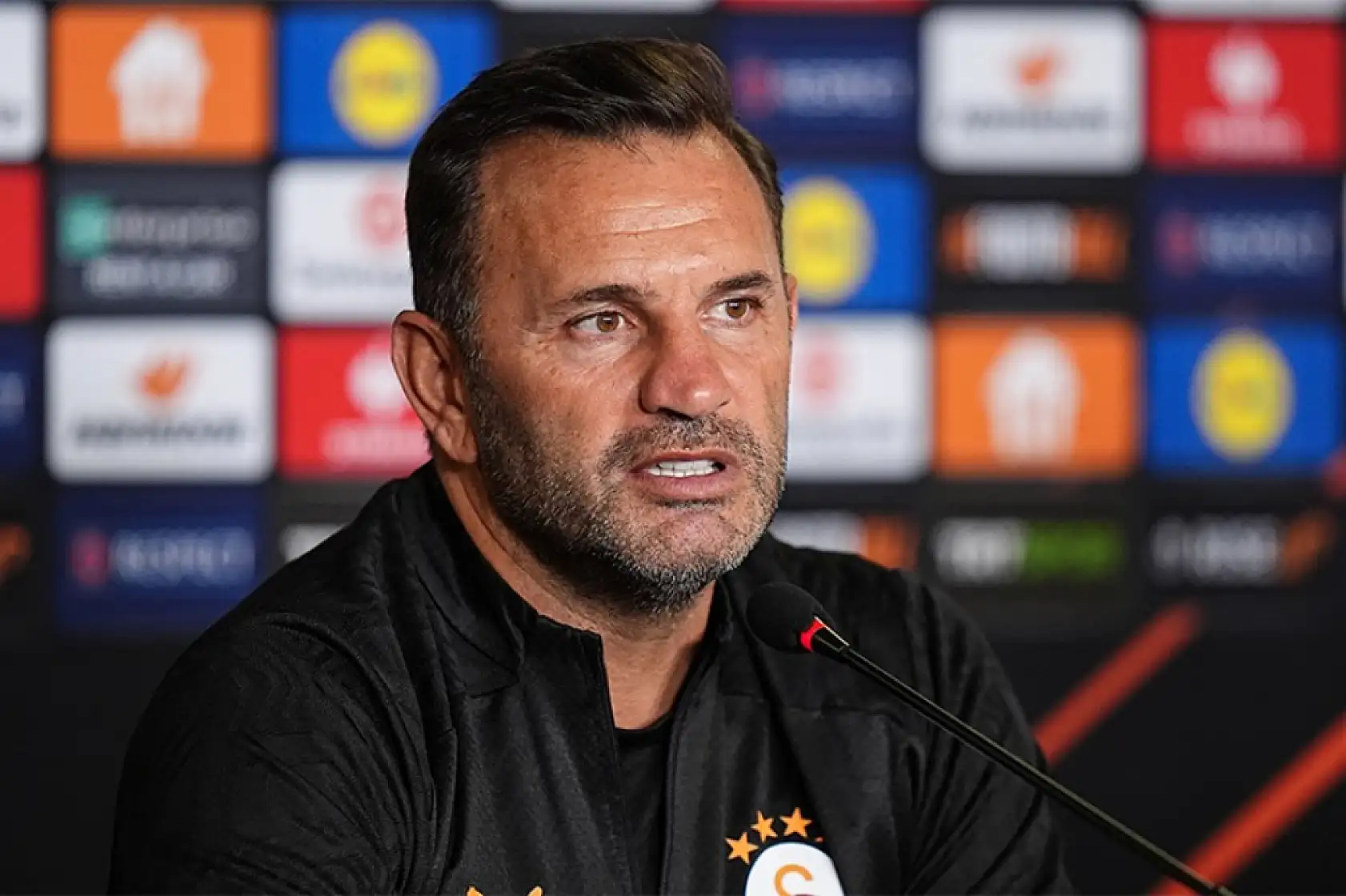 Okan Buruk Galatasaray'da ilk ayrılığı açıkladı