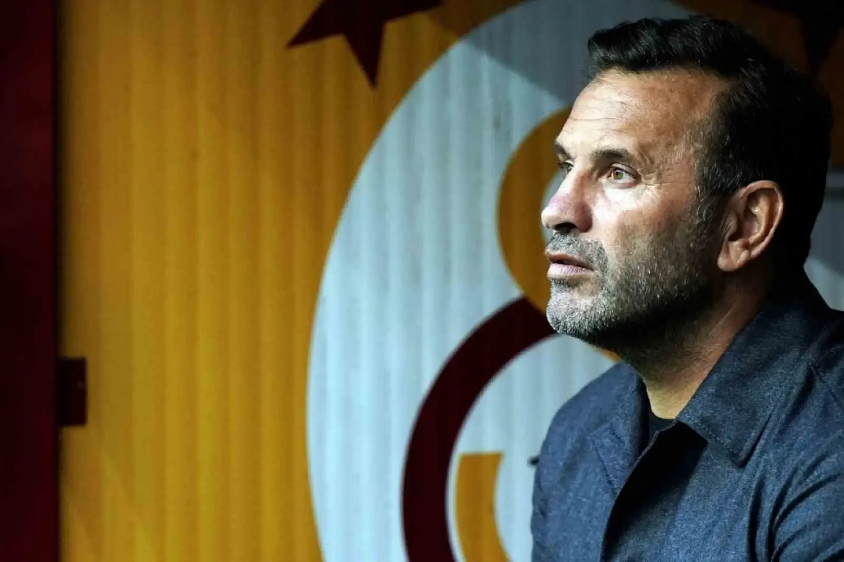 Galatasaray'a büyük şok! Okan Buruk apar topar ameliyata alındı