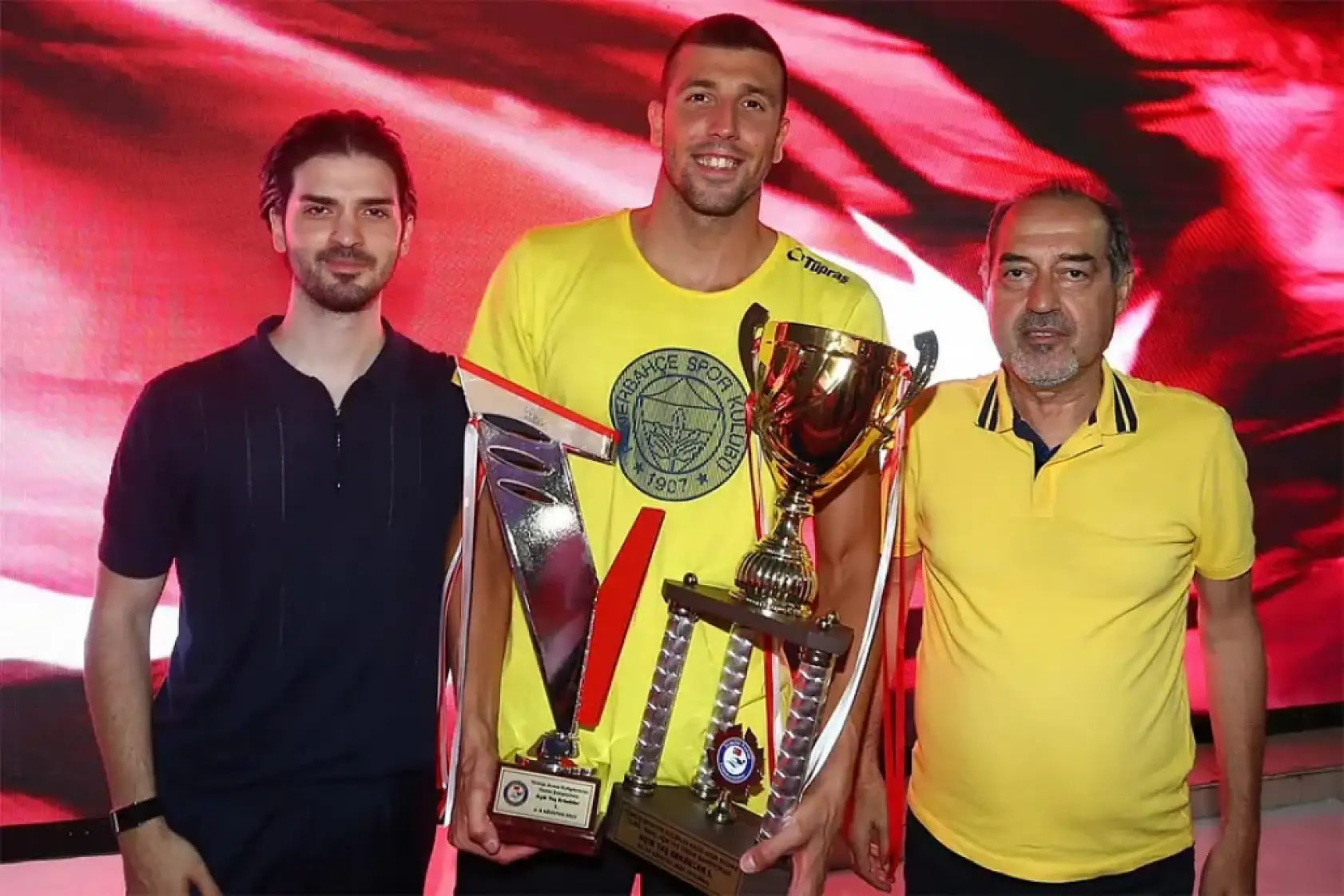 2023 kupası Galatasaray'dan alındı Fenerbahçe'ye verildi