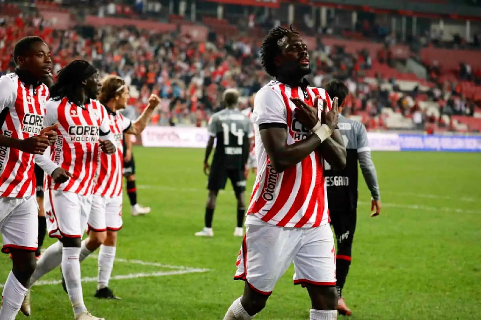 Samsunspor'da flaş gelişme! Kart iptali masada