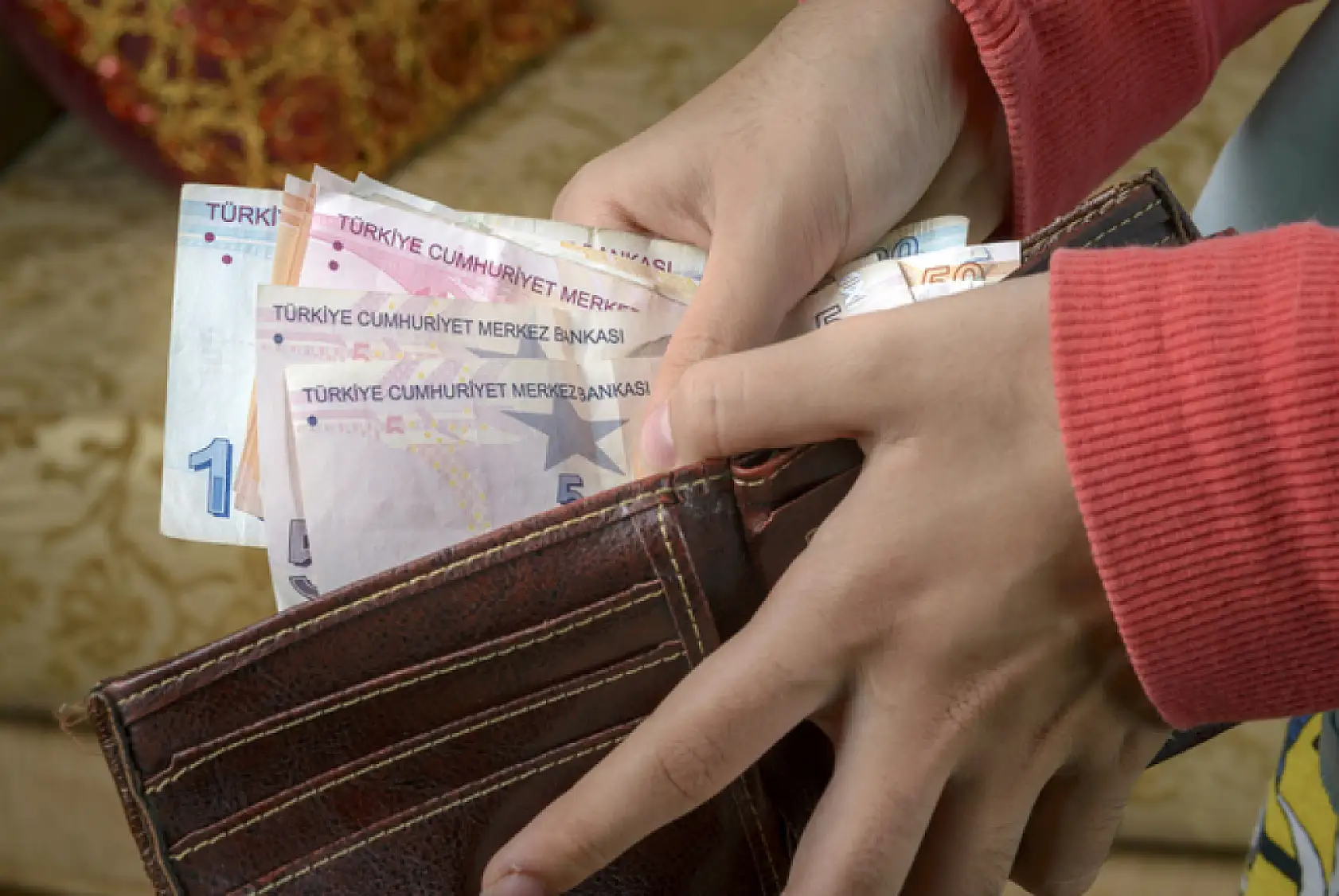 Emekli ve memur maaşlarına yapılacak zam belli oldu