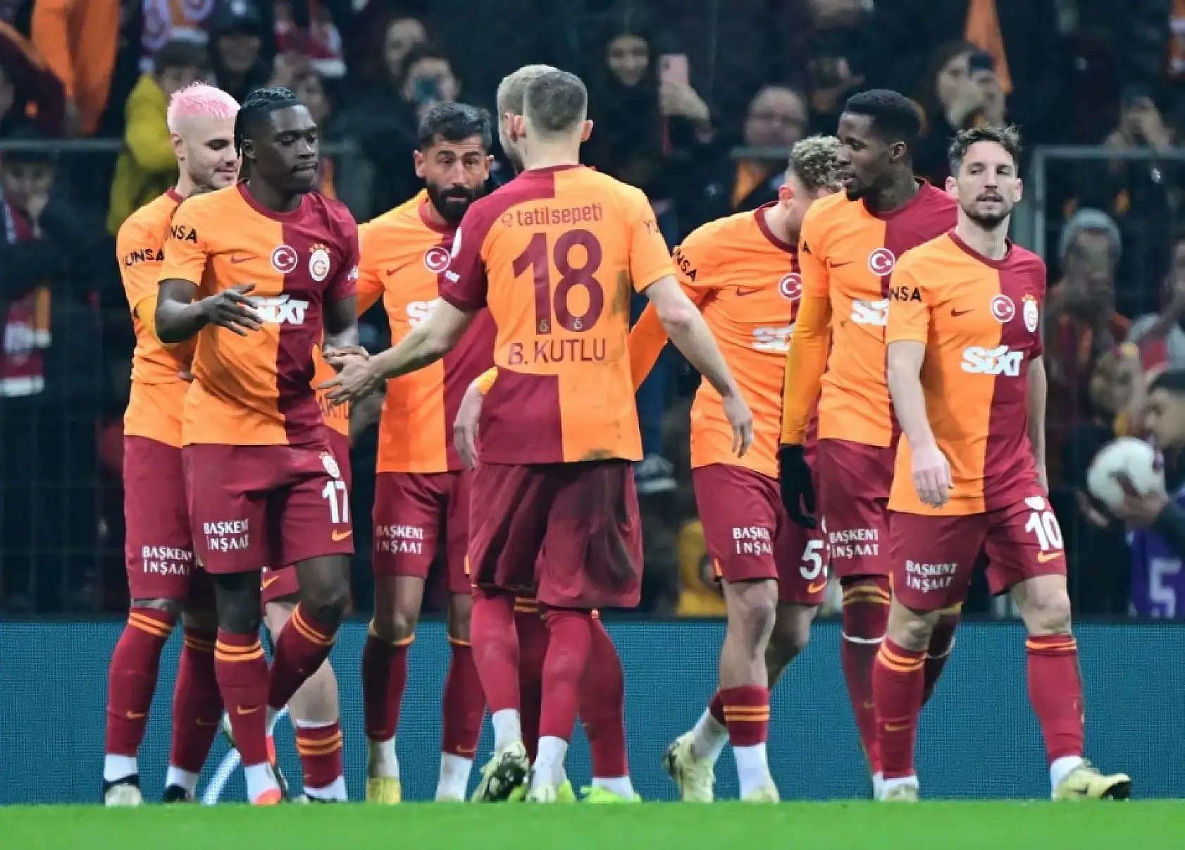 Galatasaray'da 4 isim için anlaşma sağlandı!