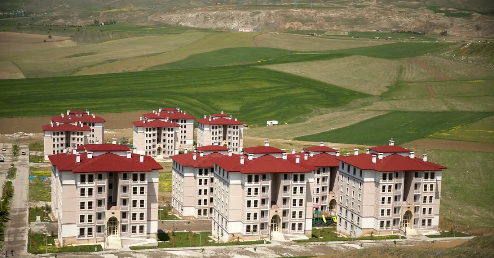81 ilde aylık 8 bin TL taksitle TOKİ konut satacak