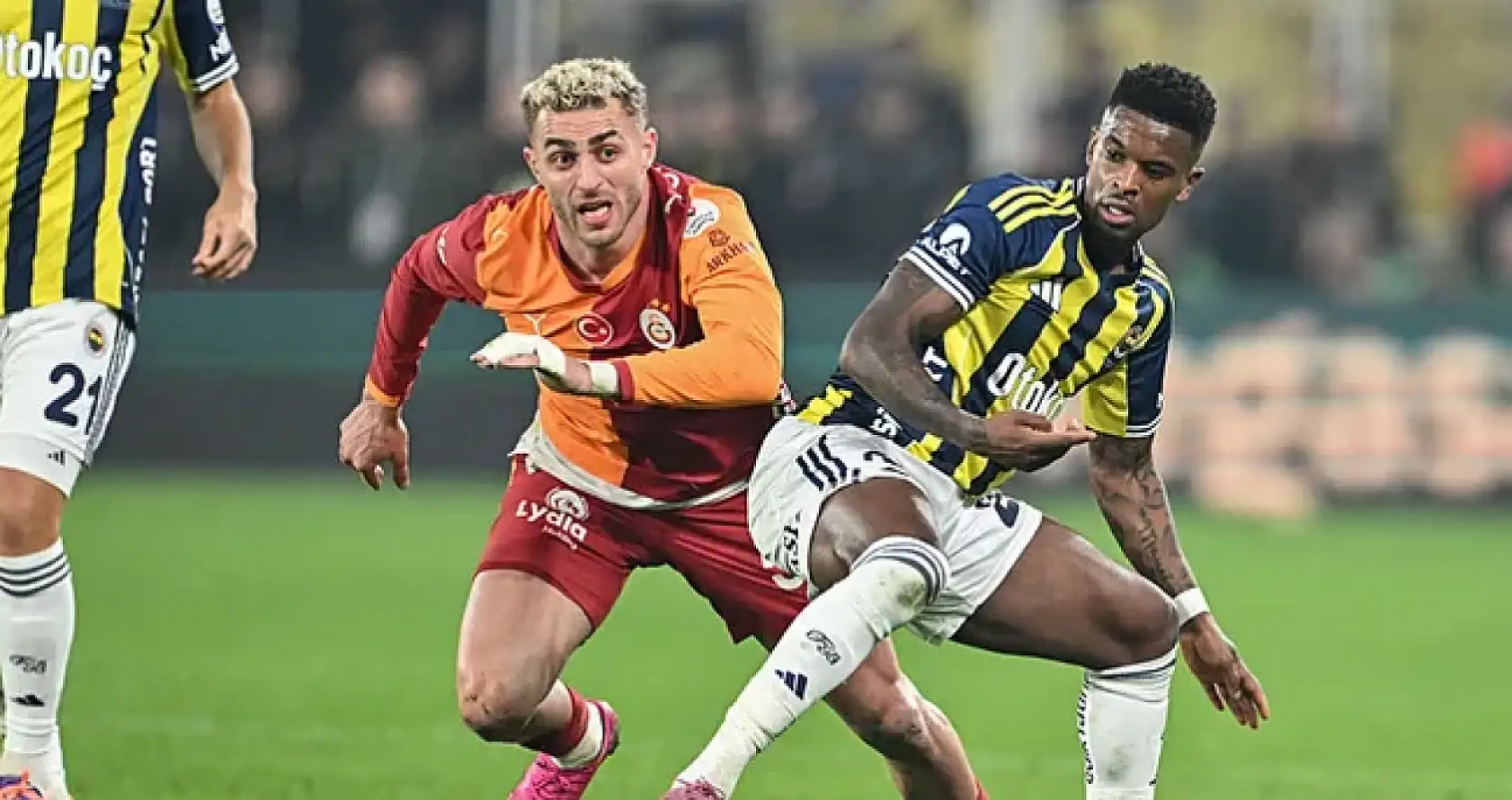 Fenerbahçe Galatasaray derbisinde kural hatası şoku