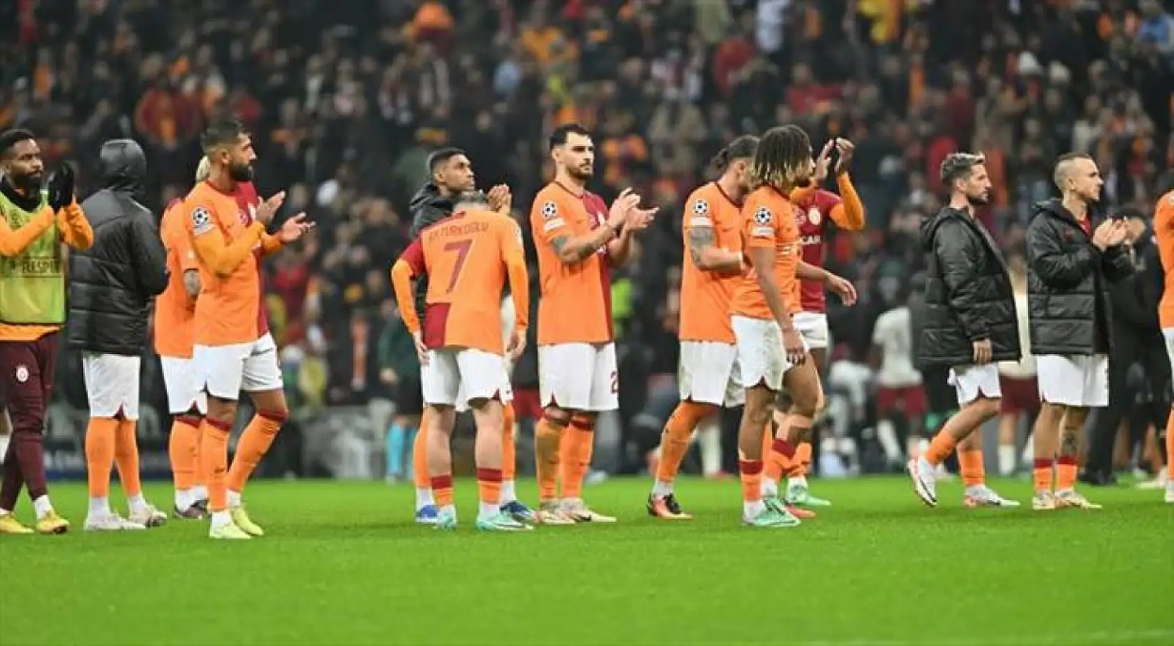 Galatasaray'da 4 isim için anlaşma sağlandı!