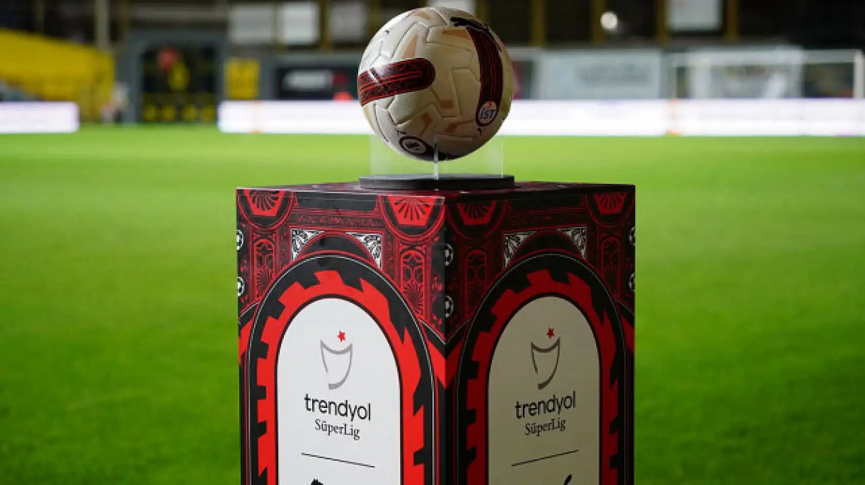 Süper Ligleri küme düşmeyle karşı karşıya