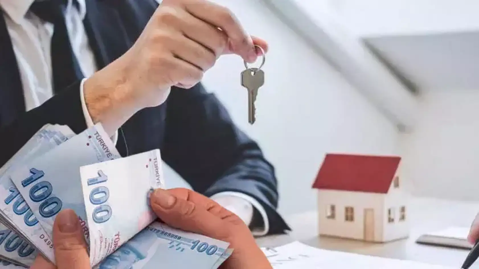 Yeni evlenenlere 3 ay geri ödemesiz konut kredisi verilecek