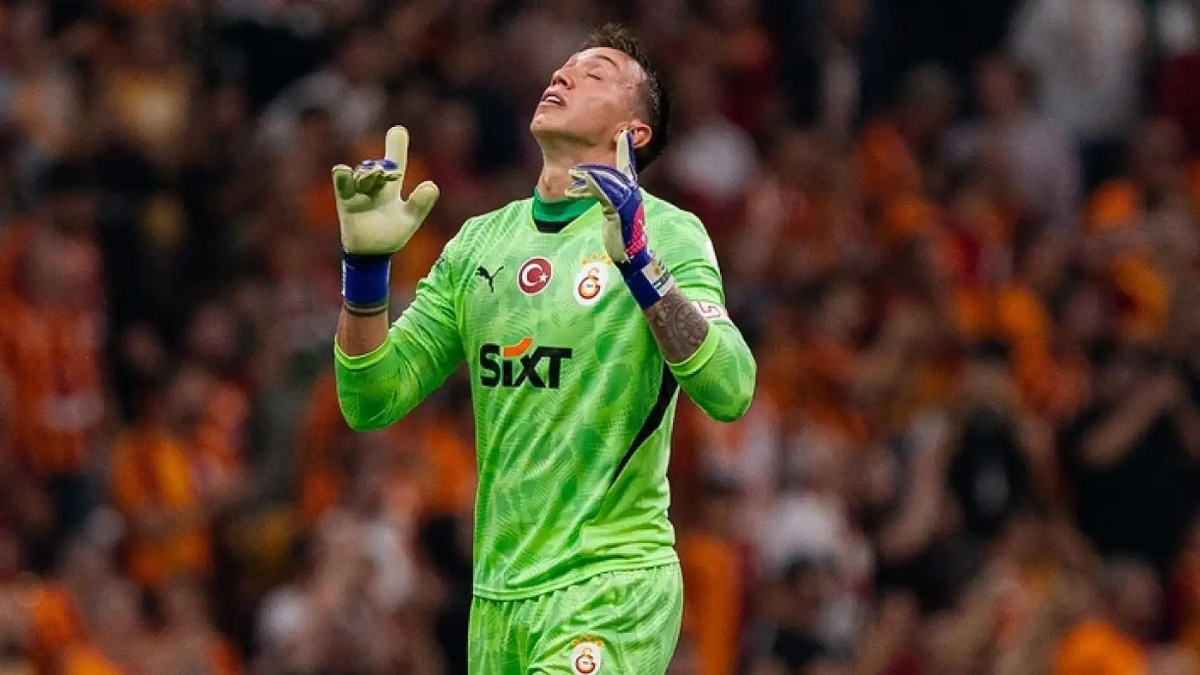 Galatasaray'da Muslera'nın yerine gelecek ismi açıkladılar