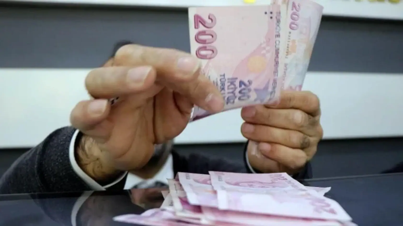 SON DAKİKA: Yüz binlere emeklilik yolu! 2. EYT geliyor