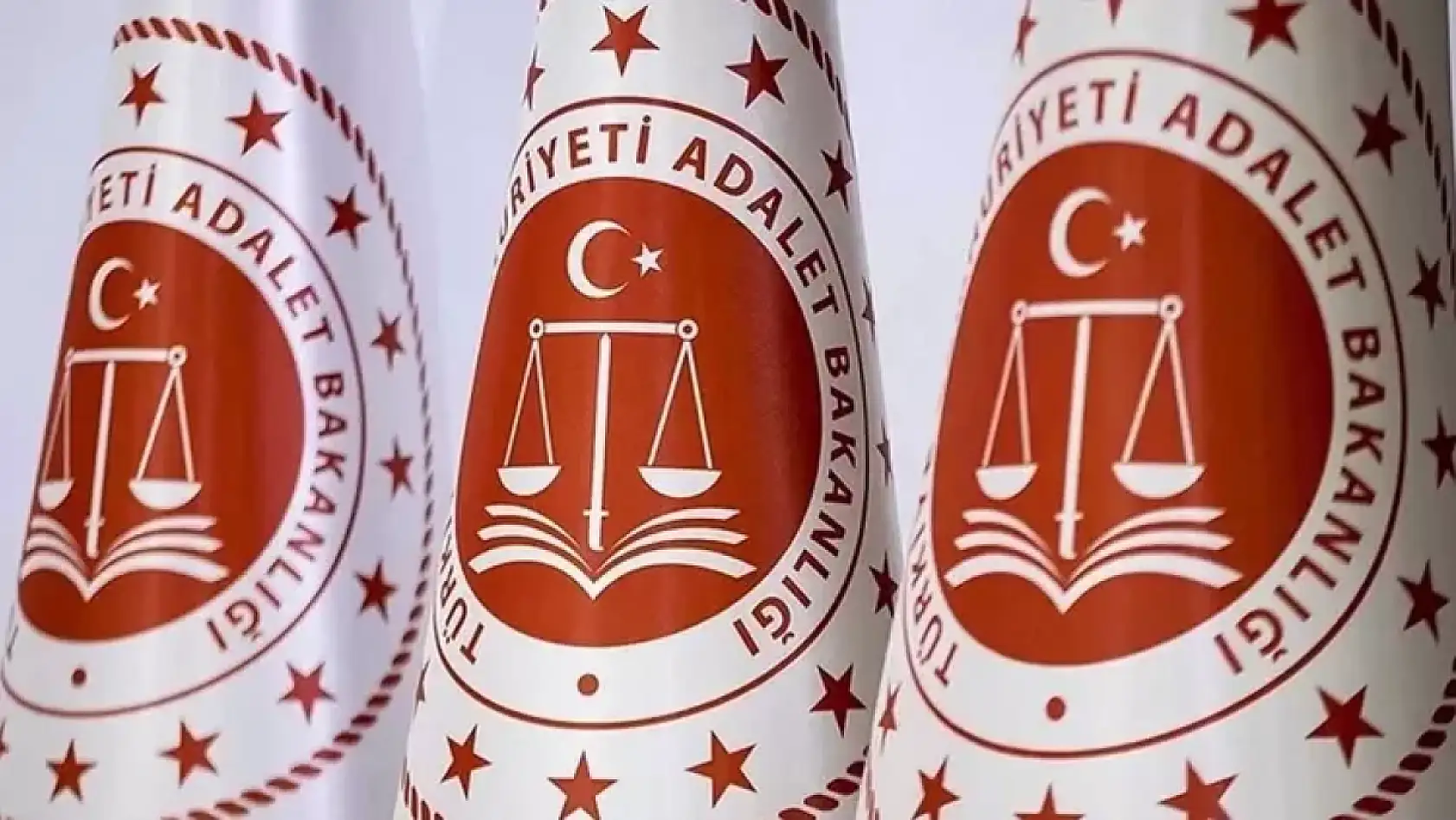 Adalet Bakanlığı 15 bin personel alımı daha yapacak