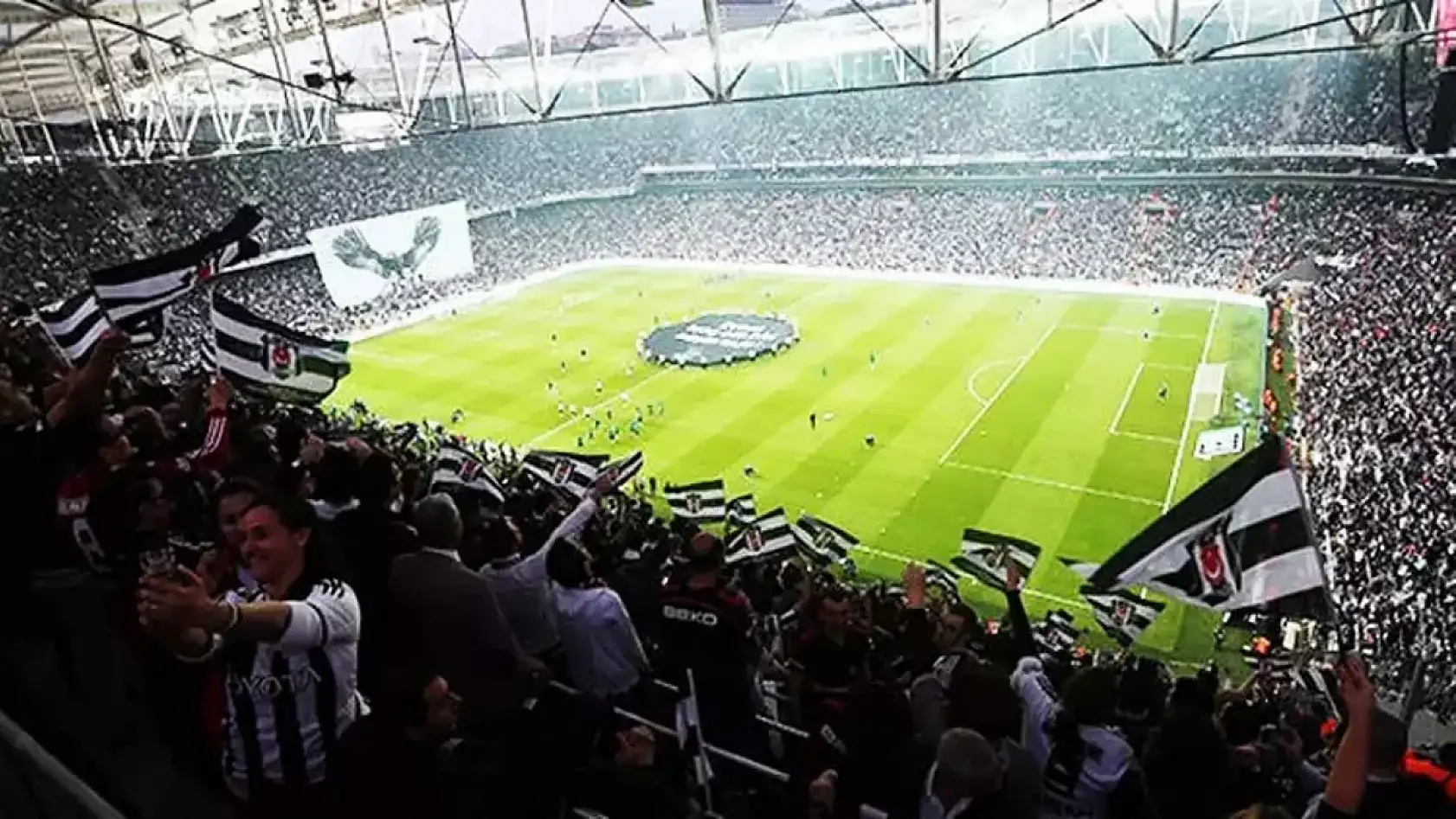 SON DAKİKA: Beşiktaş'ın stadına dev sponsor