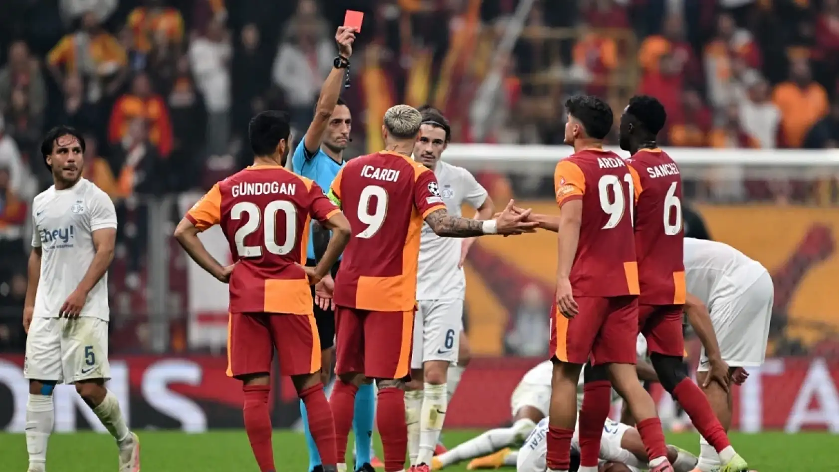 Galatasaray'da 3 isim derbide yok