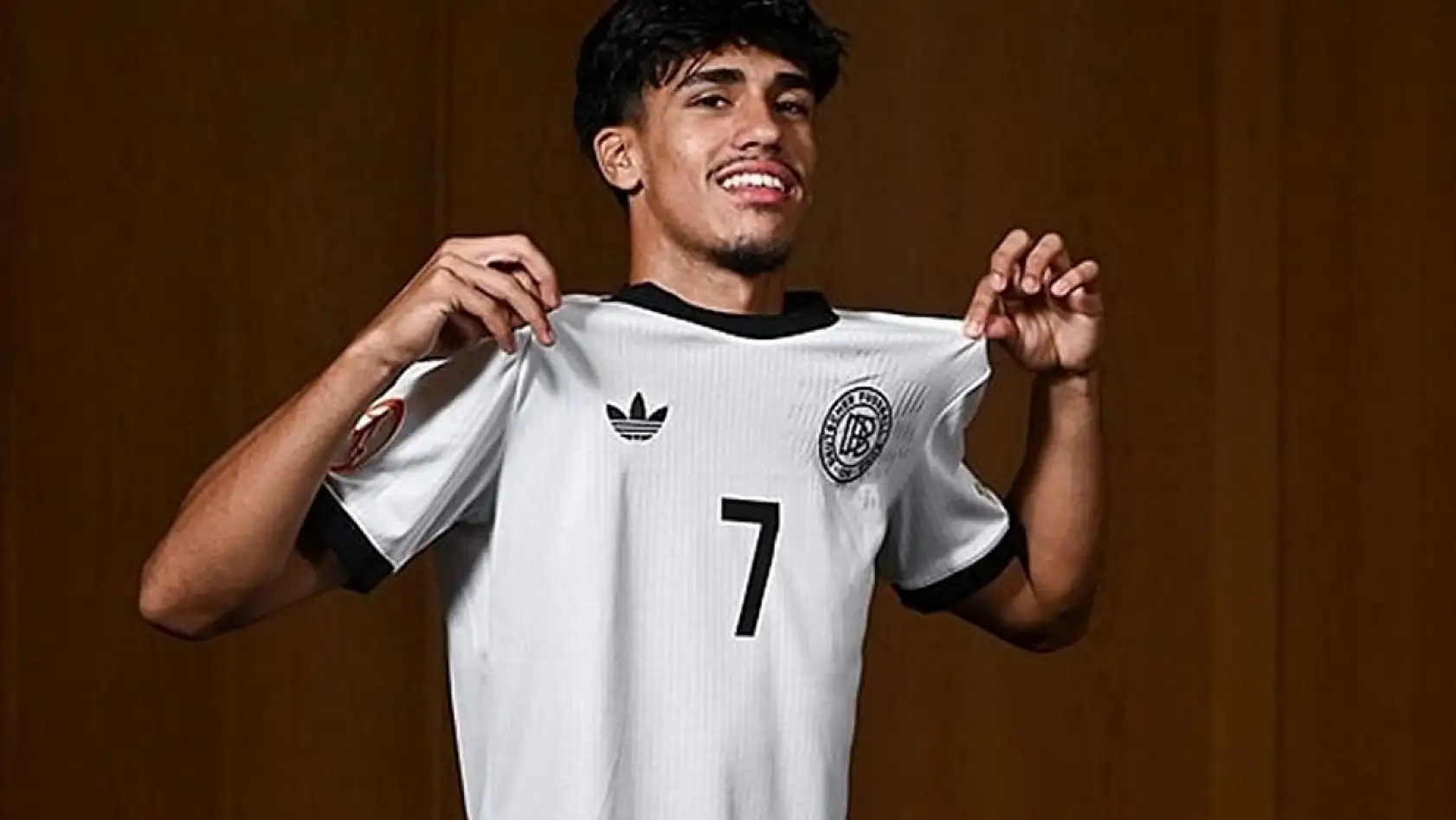 Galatasaray'a 7 Ocak'ta imza atacak