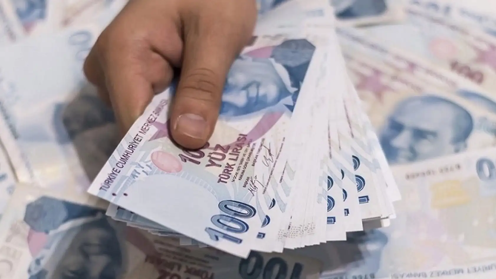 Üniversite mezunlarına devletten 1 milyon lira iş kurma desteği