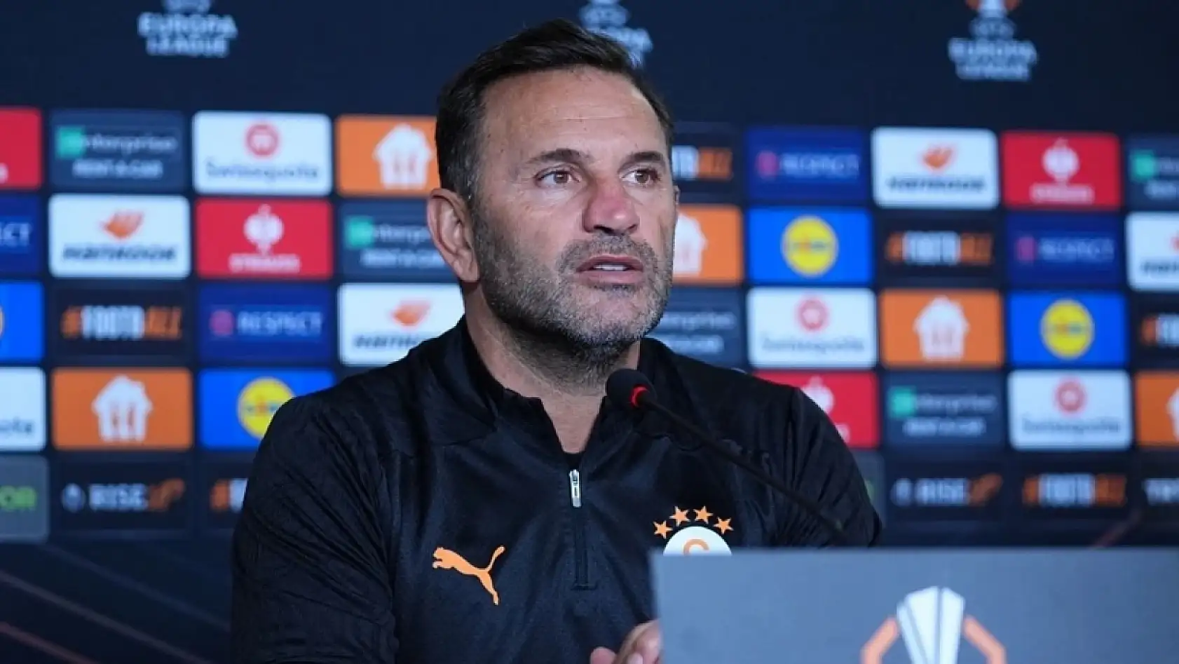 Galatasaray'a büyük şok! Okan Buruk apar topar ameliyata alındı