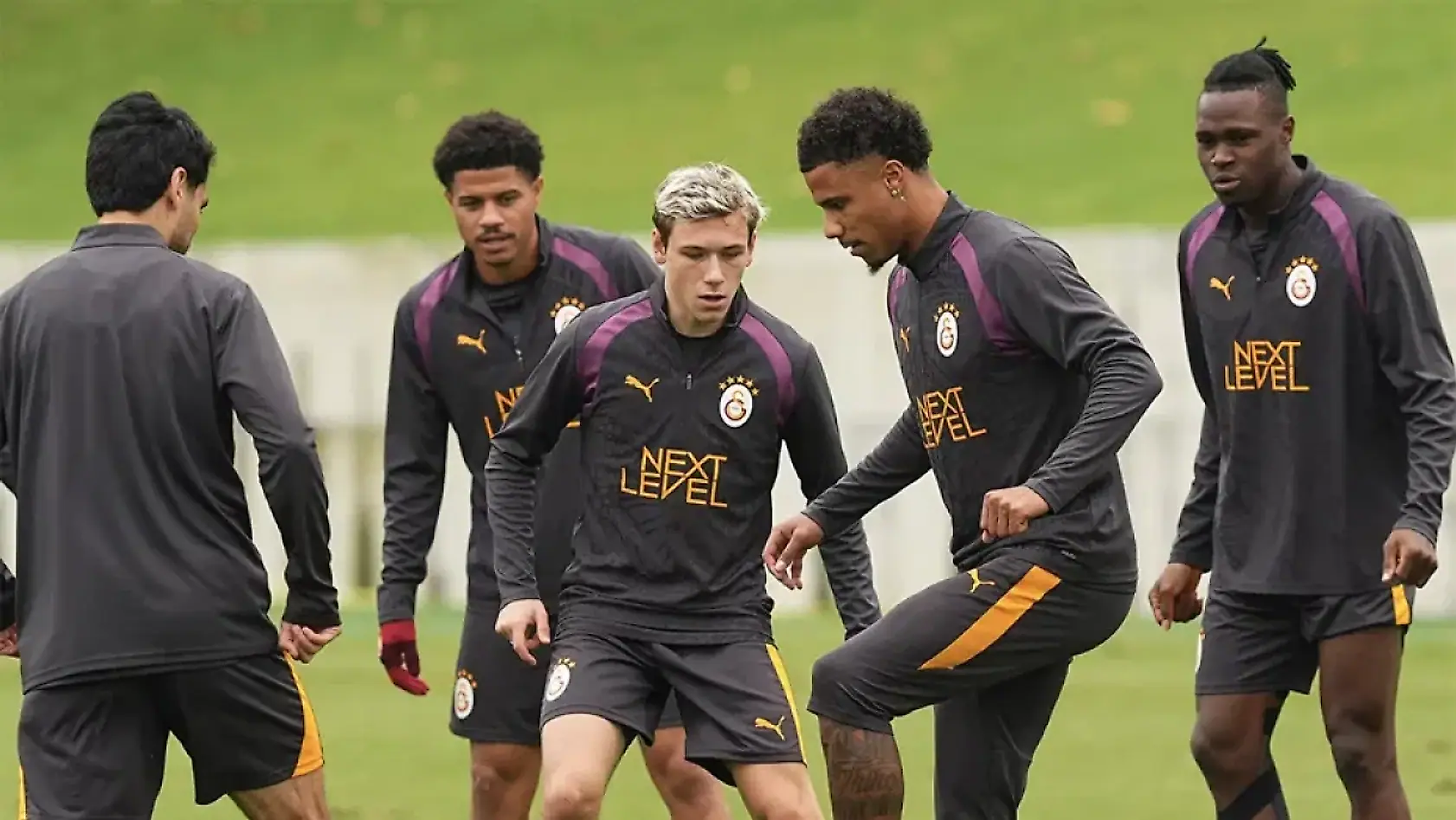 Galatasaray'a derbi öncesi müjdeli haber