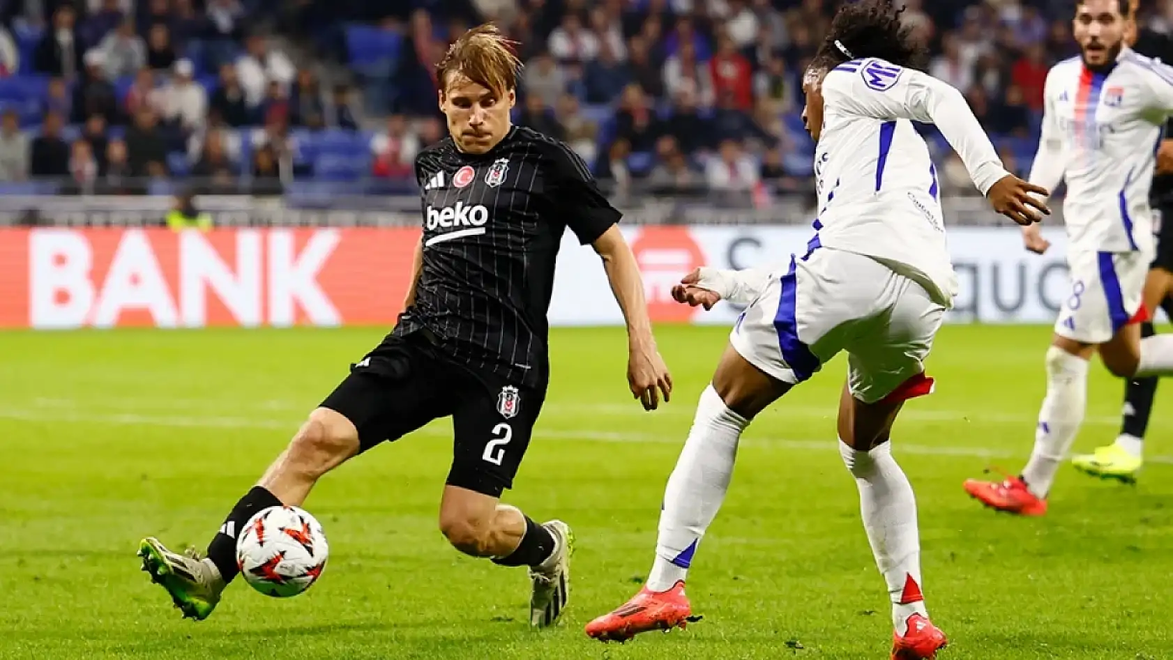 Svensson ile yollar resmen ayrıldı! Bonservis...