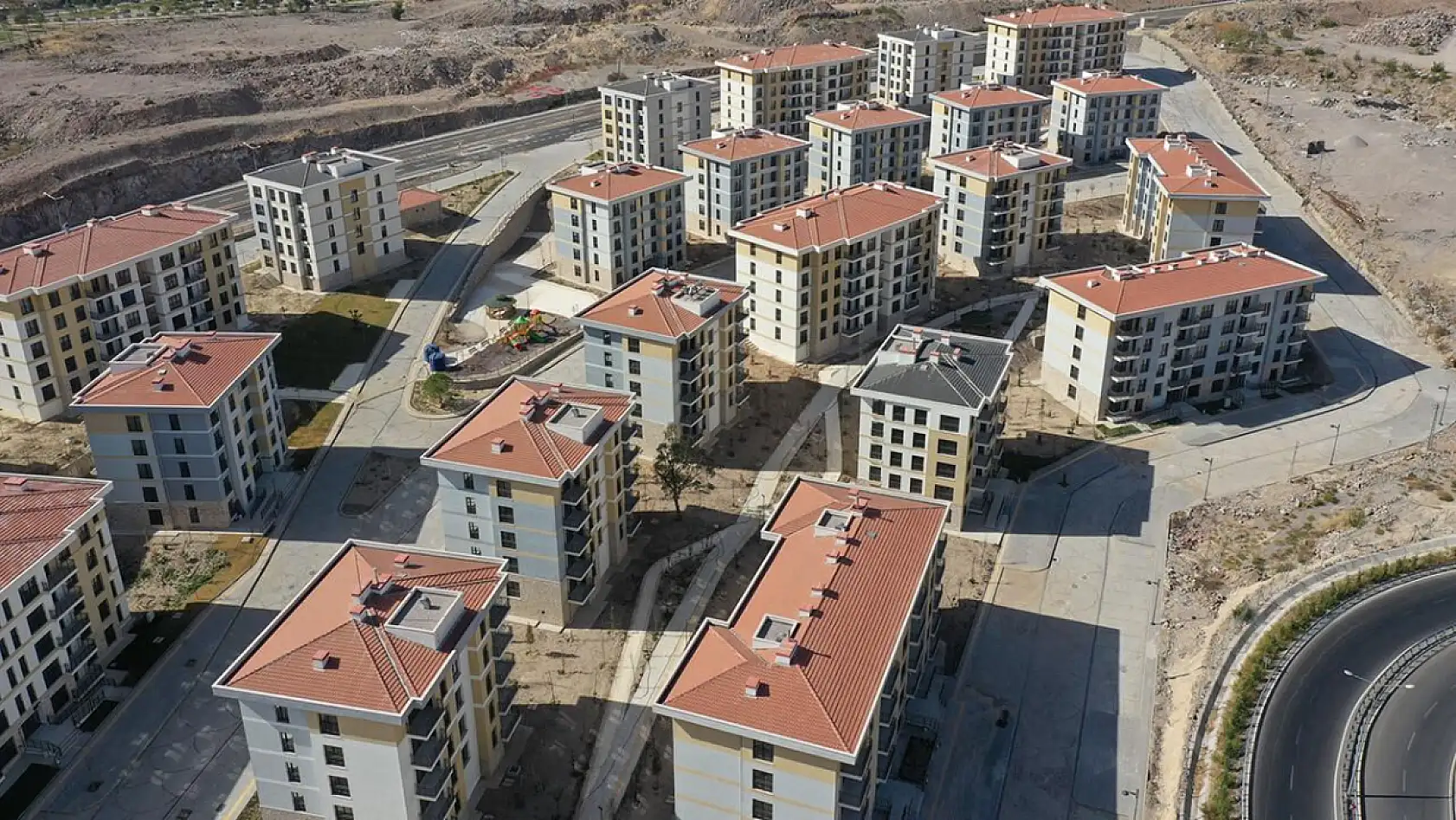 240 ay vadeli aylık 8 bin TL taksitli 81 ilde yeni sosyal konut kampanyası geliyor
