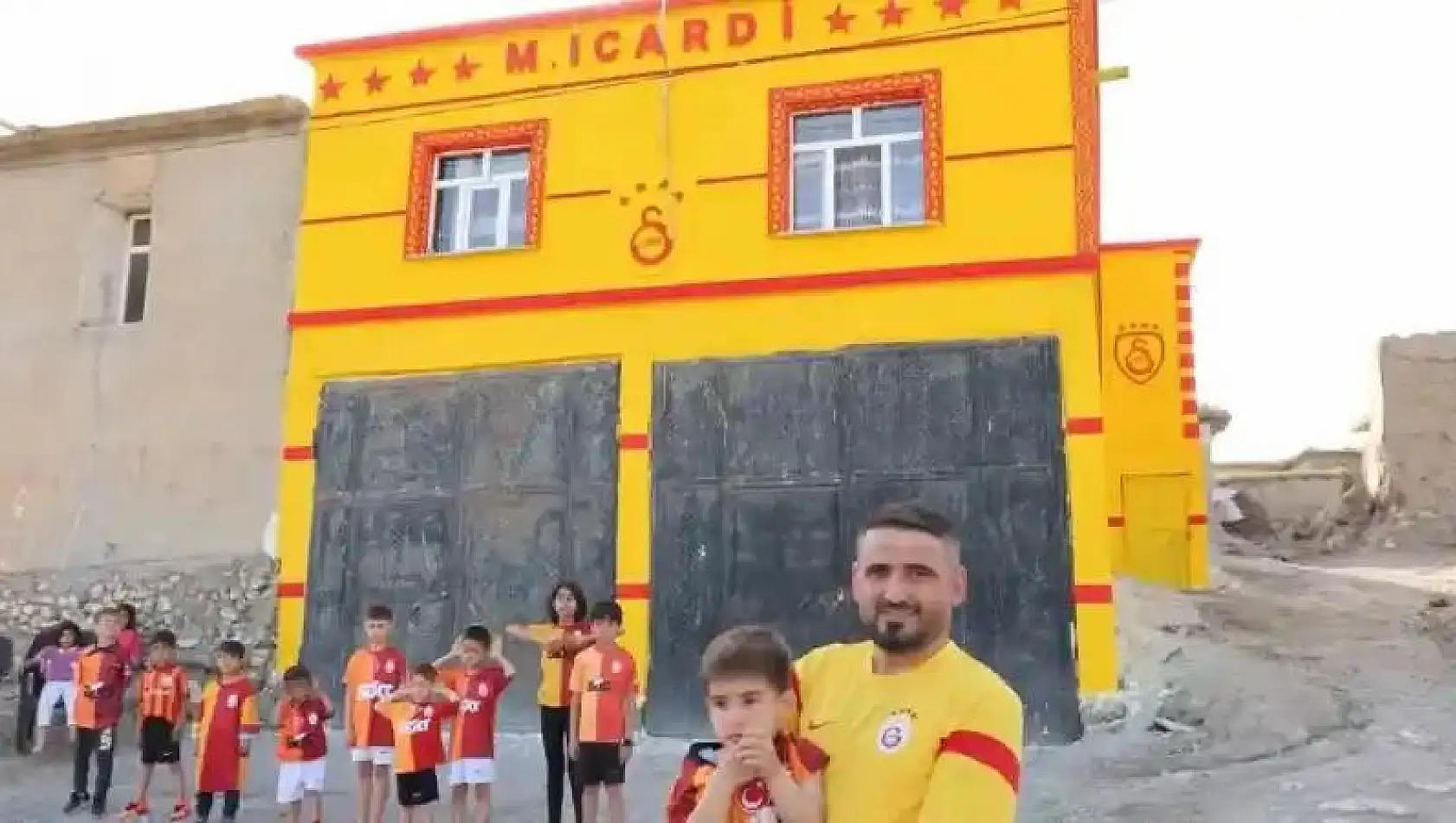 Evini sarı-kırmızıya boyatıp Icardi yazan Diyarbakırlı taraftar İHA'ya konuştu