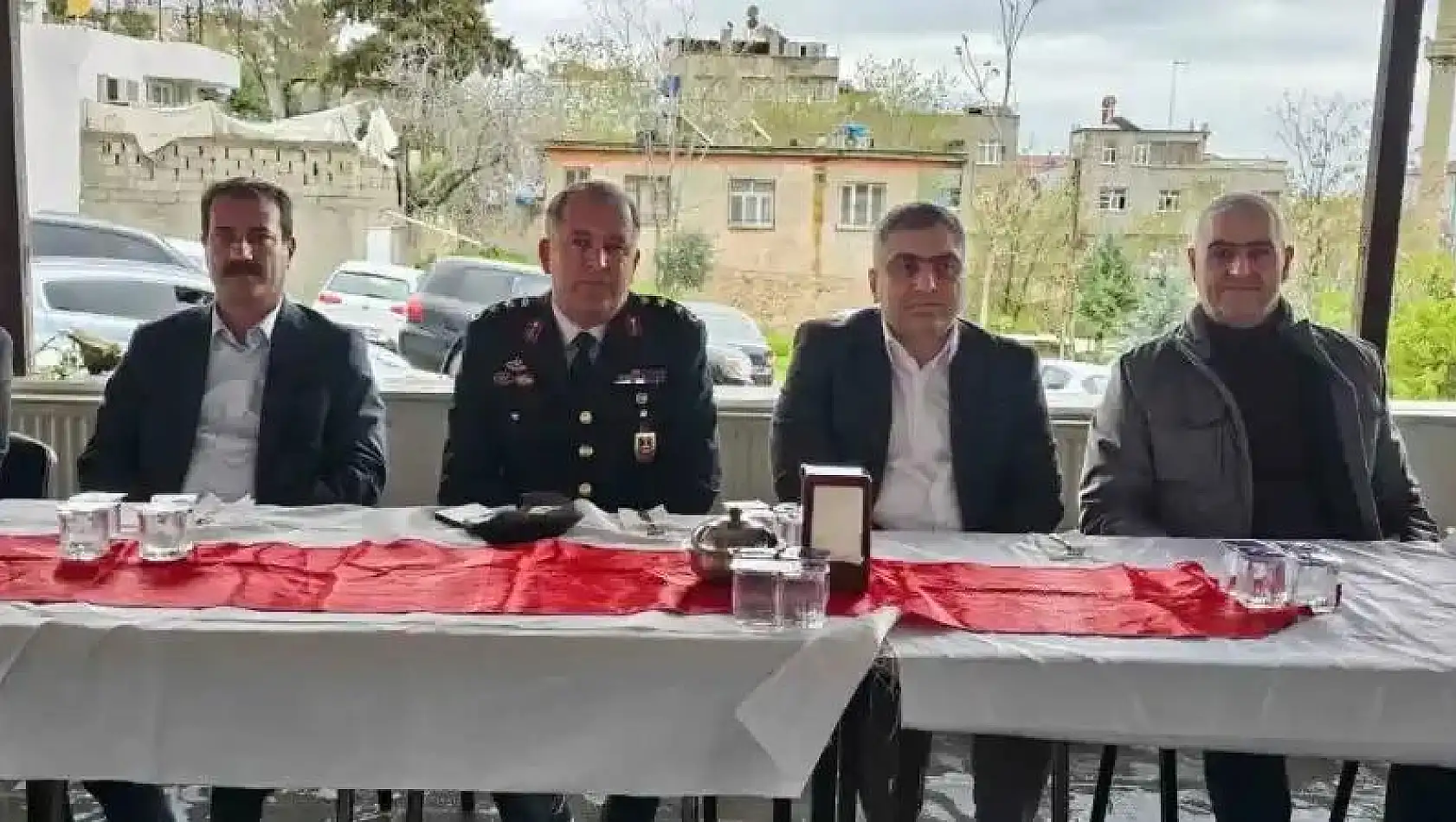 Ergani Kaymakamı vatandaş ve kamu kurum müdürleriyle bayramlaştı