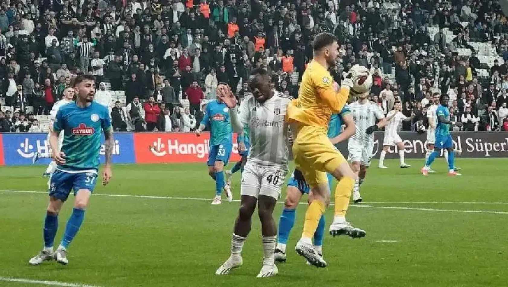 Trendyol Süper Lig: Beşiktaş: 3 - Çaykur Rizespor: 2 (Maç sonucu)