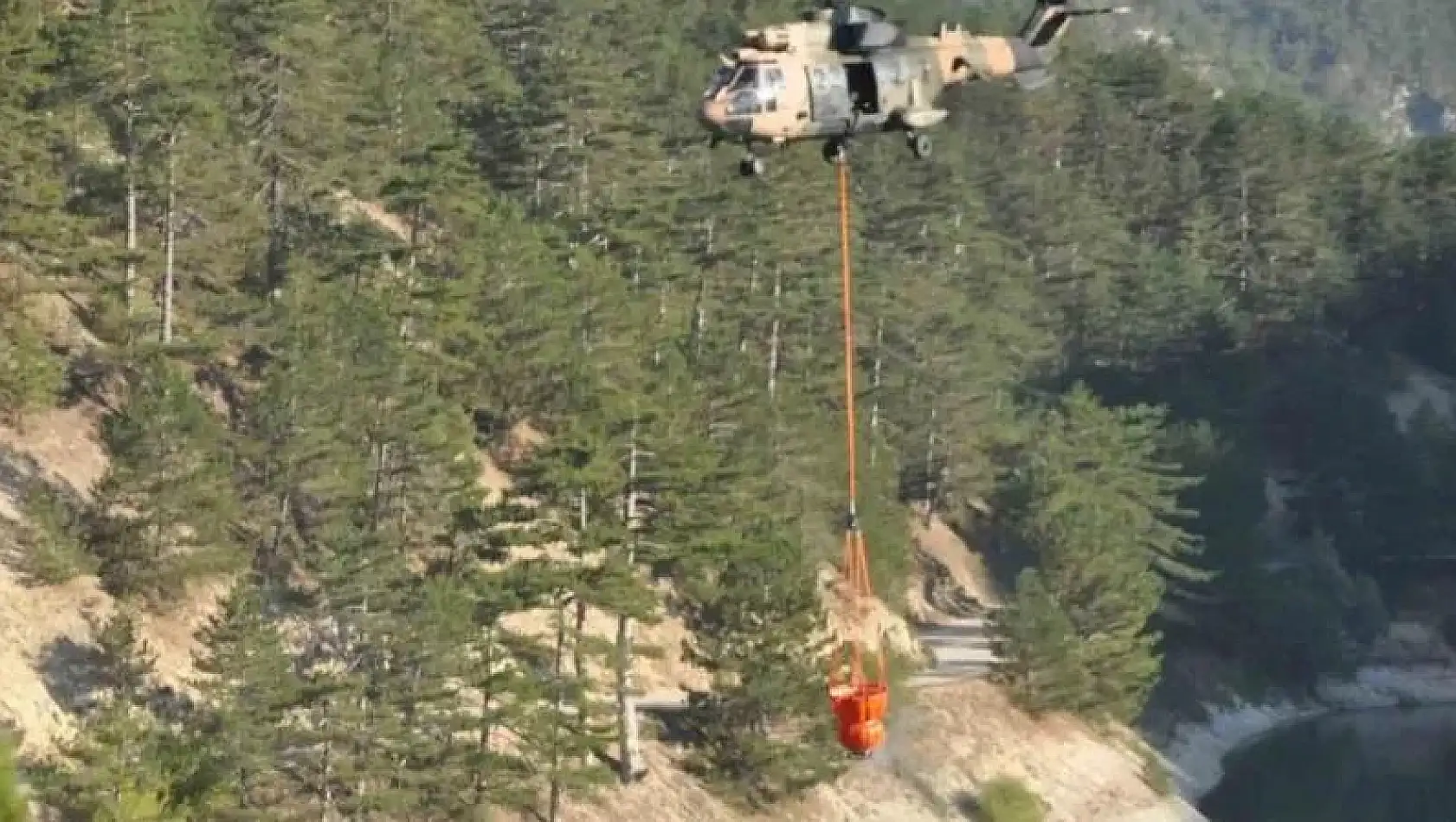 Bolu'daki yangına havadan 775 ton su atıldı