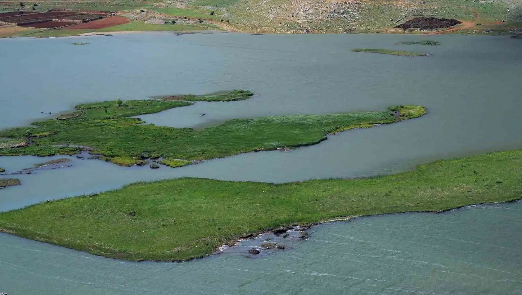 Adıyaman'da yüzen adaların kurtarılması için çalışma başlatıldı