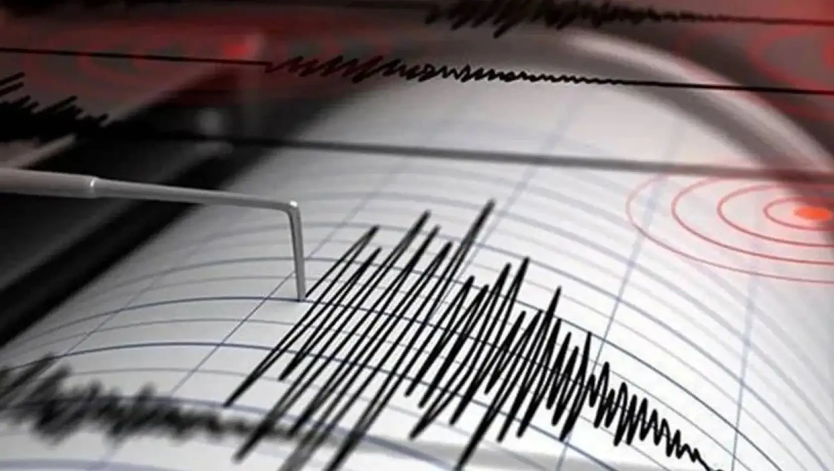 AFAD, Erzincan'ın Refahiye ilçesinde saat 09.48'de 4.1 büyüklüğünde deprem olduğunu bildirdi.