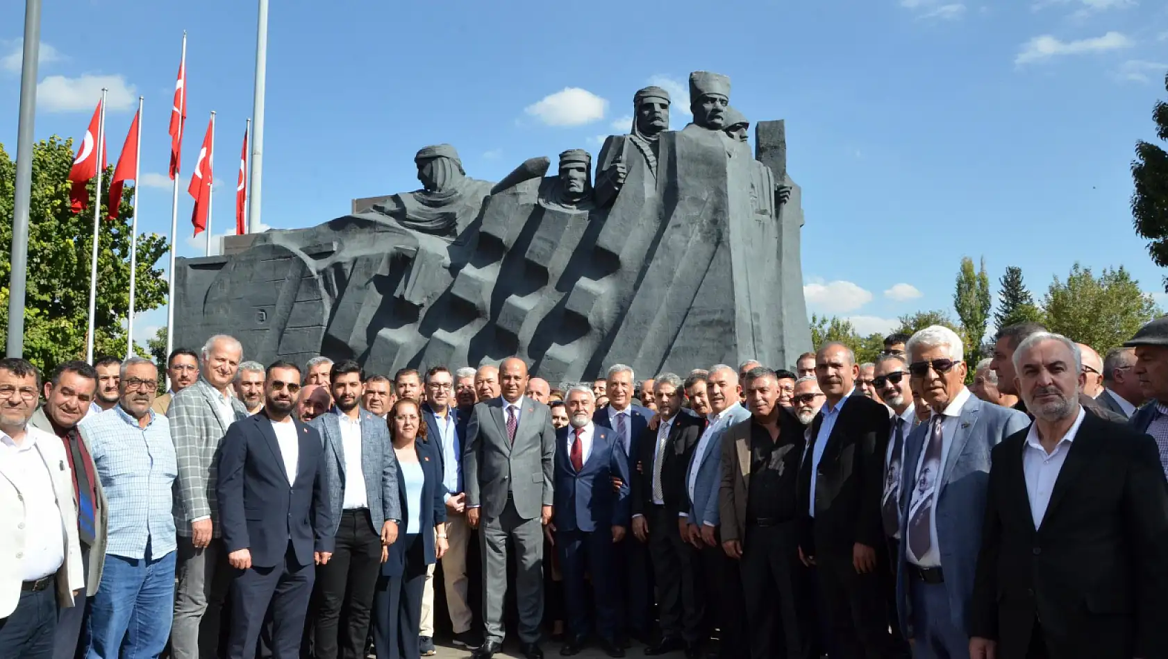 Başkan Acar: Cumhuriyet eşitliğin, özgürlüğün, laikliğin ve halk iradesinin teminatıdır