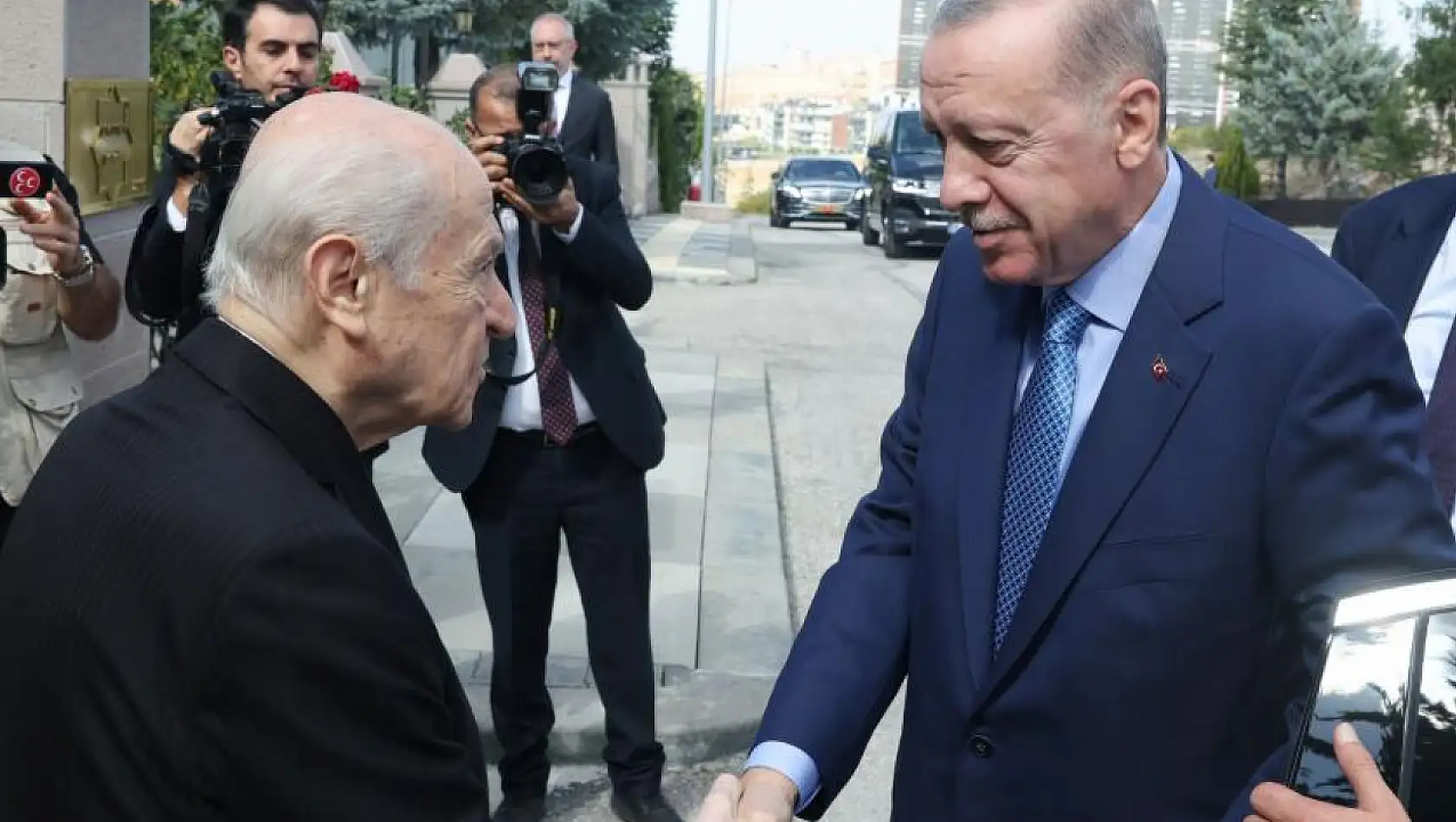 Cumhurbaşkanı Erdoğan ile Bahçeli görüşme yapıyor