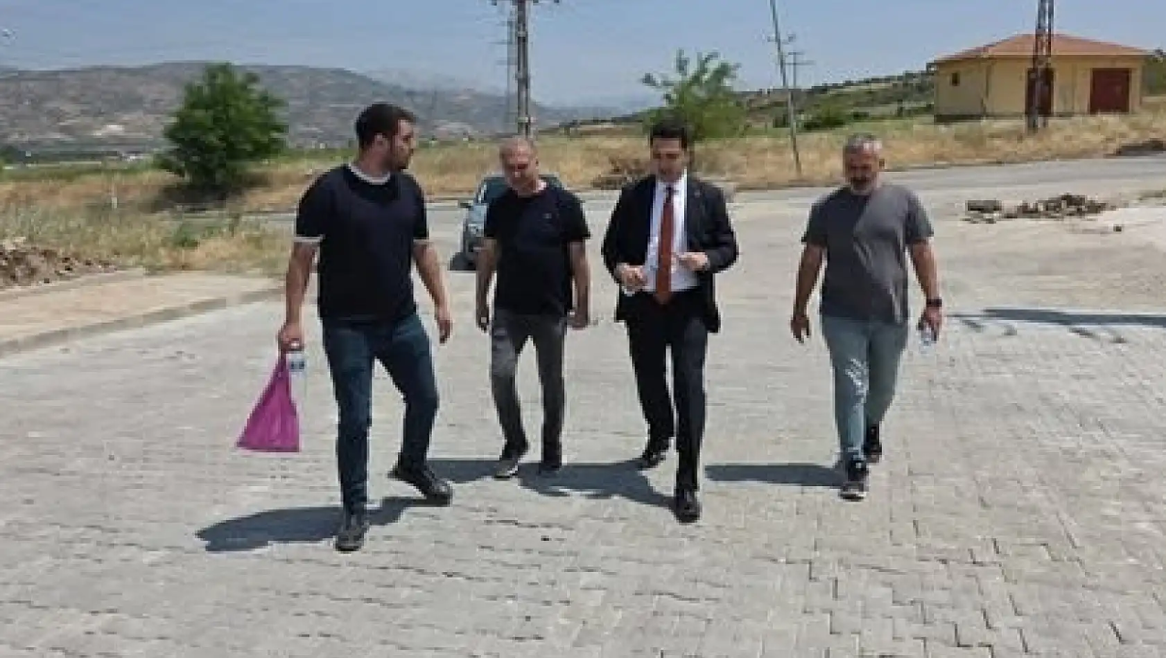 Gölbaşı'nda Organize Sanayi bölgesinde yolu altyapı ve üstyapı çalışması