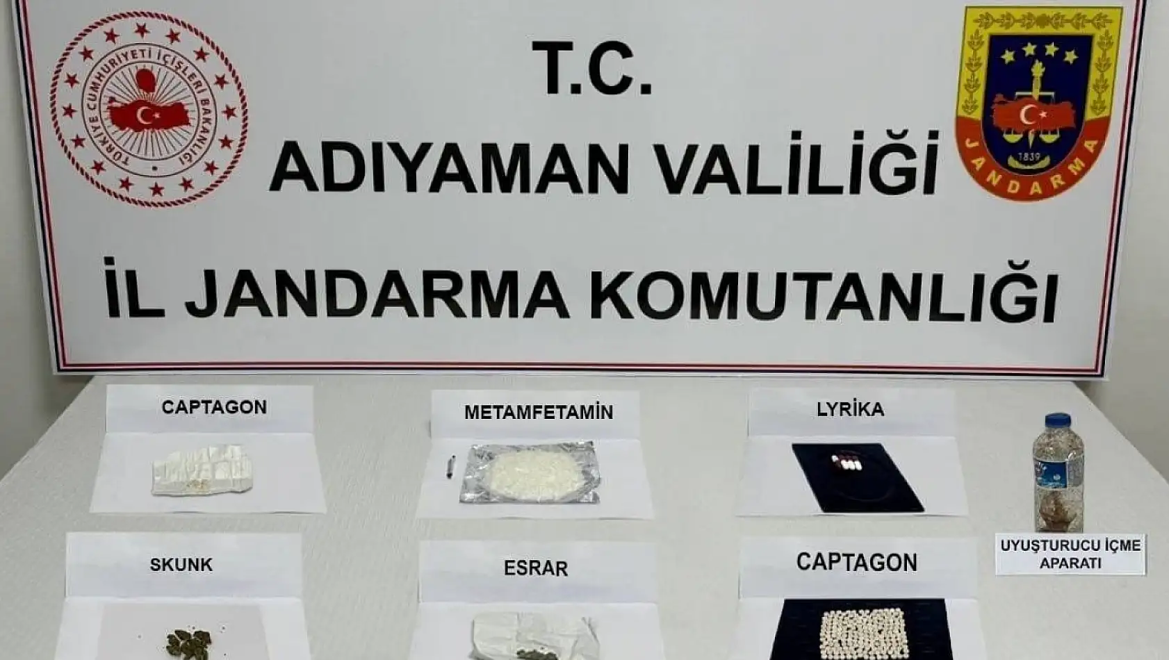 Jandarma ekipleri uyuşturucuya göz açtırmıyor