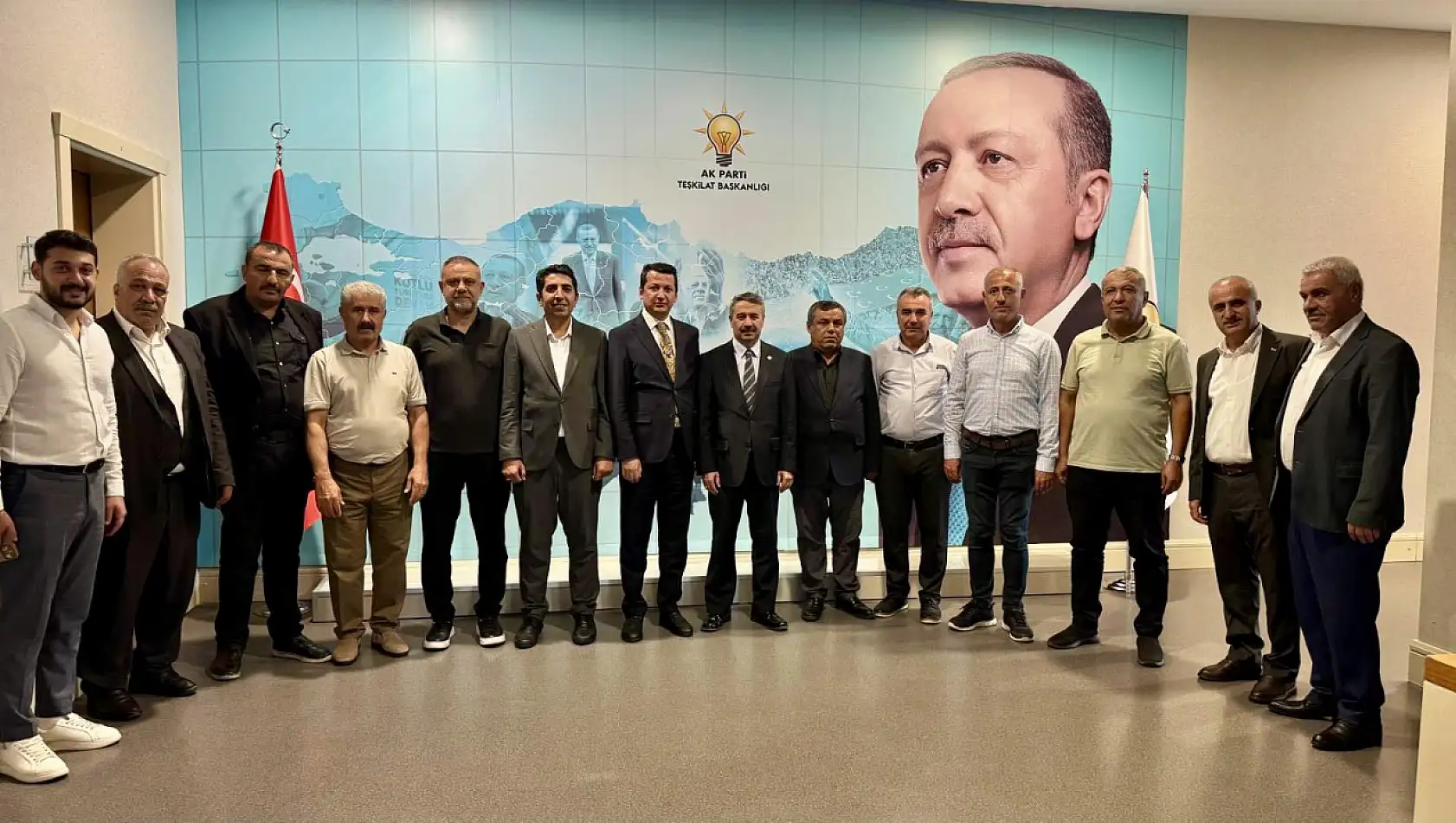 Milletvekili Alkayış ilçe teşkilatıyla bir araya geldi