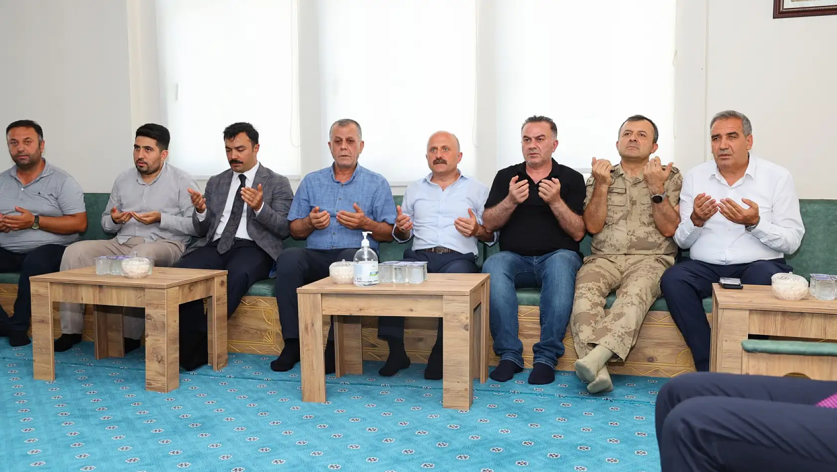Vali Varol'dan Köse ailesine başsağlığı ziyareti