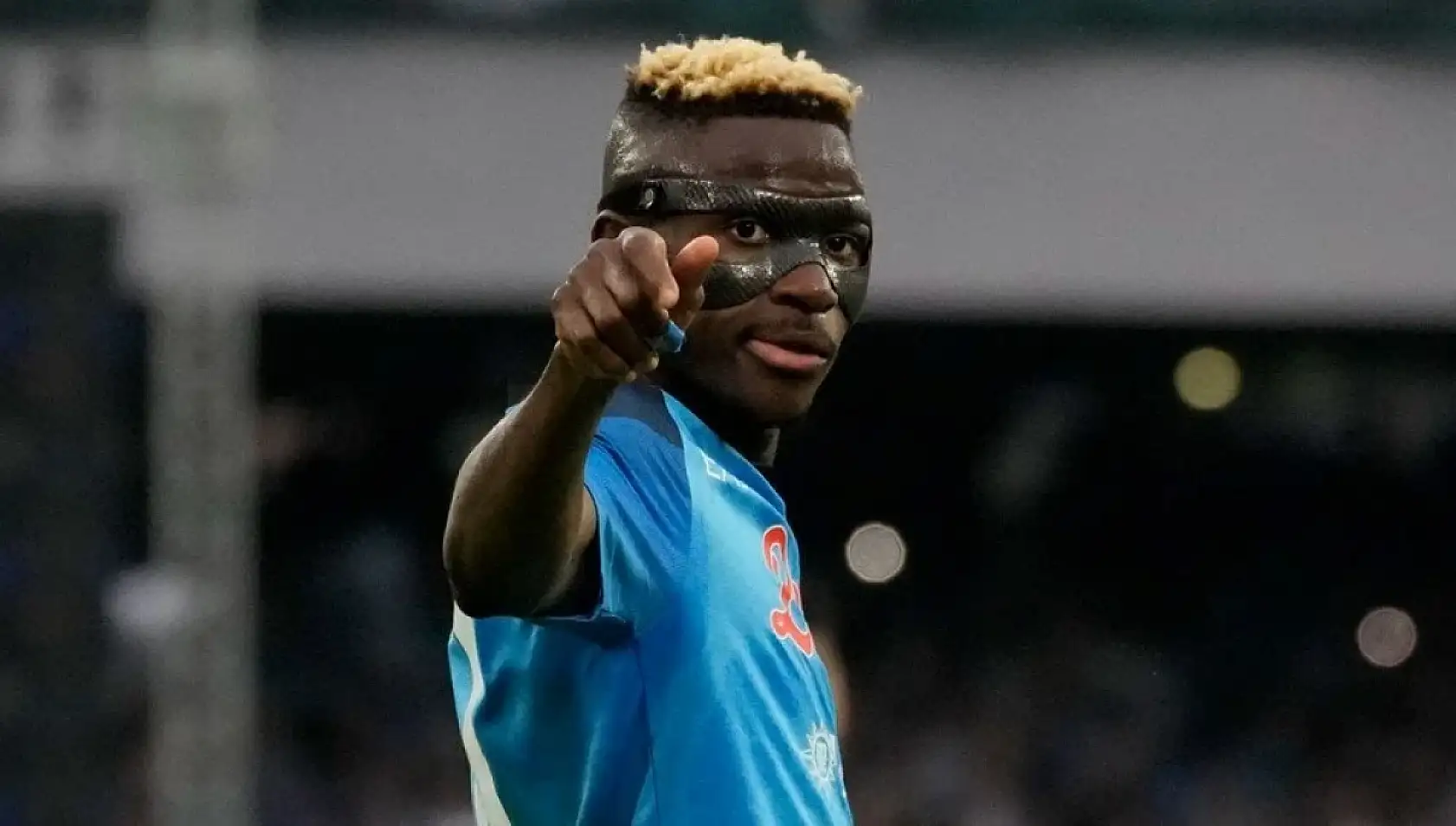 Osimhen saat kaçta İstanbul'a gelecek?