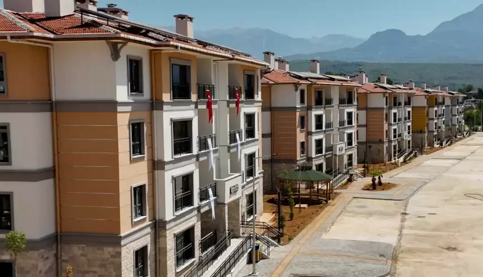 TOKİ 8 şehirde 60 ay taksitle yüzde 20 indirimli konut satacak