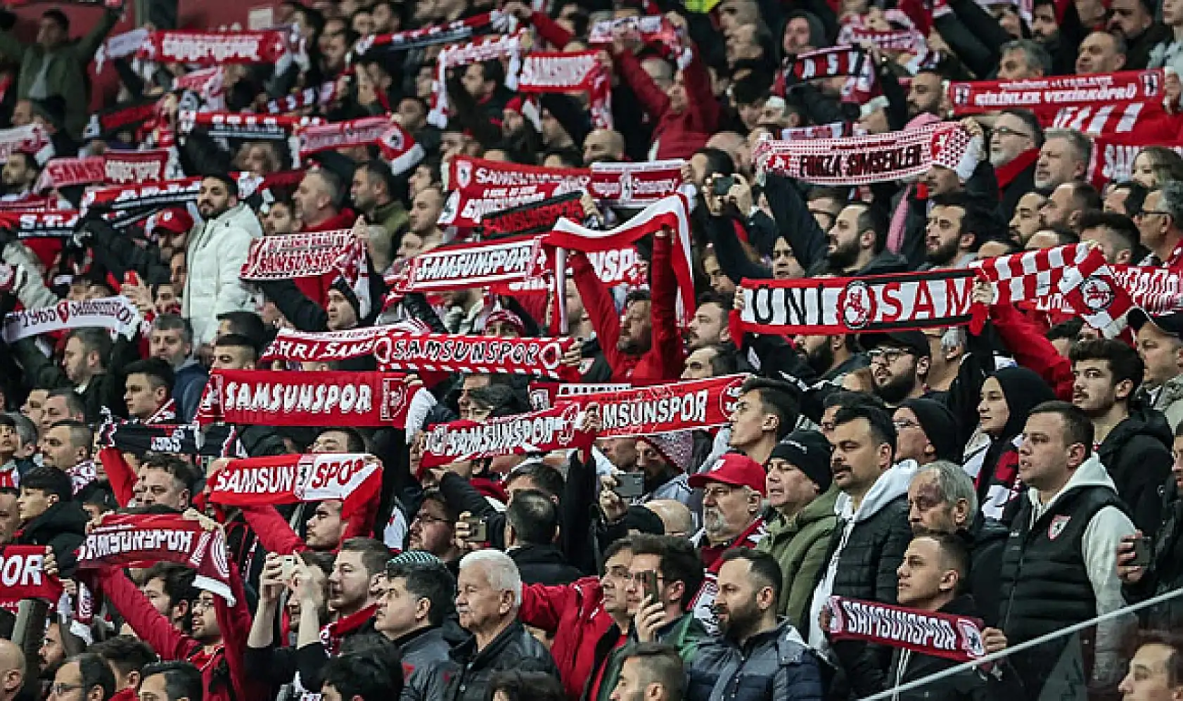 Samsunspor yönetiminden taraftara jest