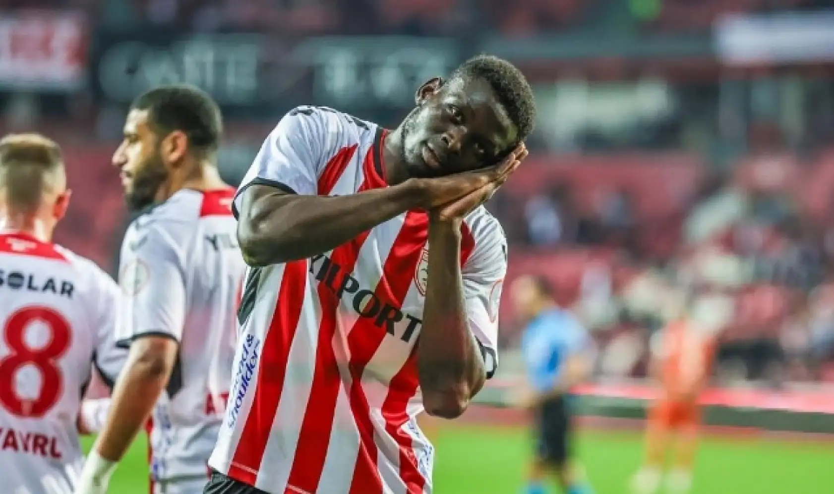 Samsunspor'da 3 oyuncuya teklif geldi