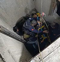 Adıyaman Belediyesi İtfaiyesinden zamanla yarışan kurtarma operasyonu